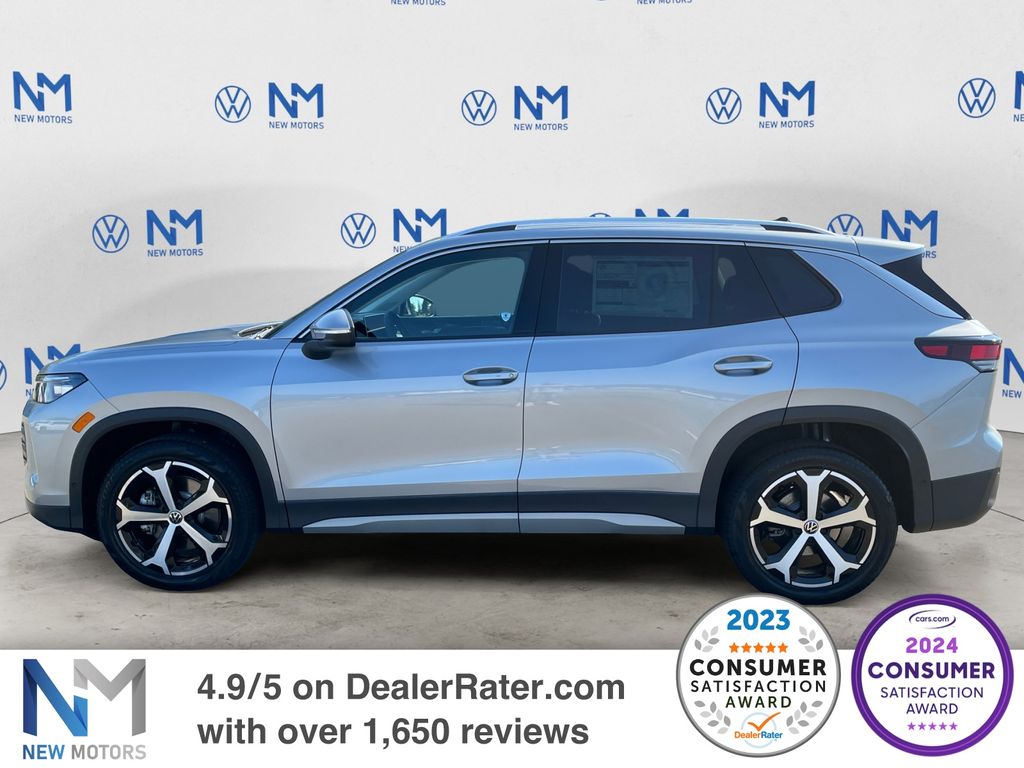 2025 Volkswagen Tiguan SE photo 2