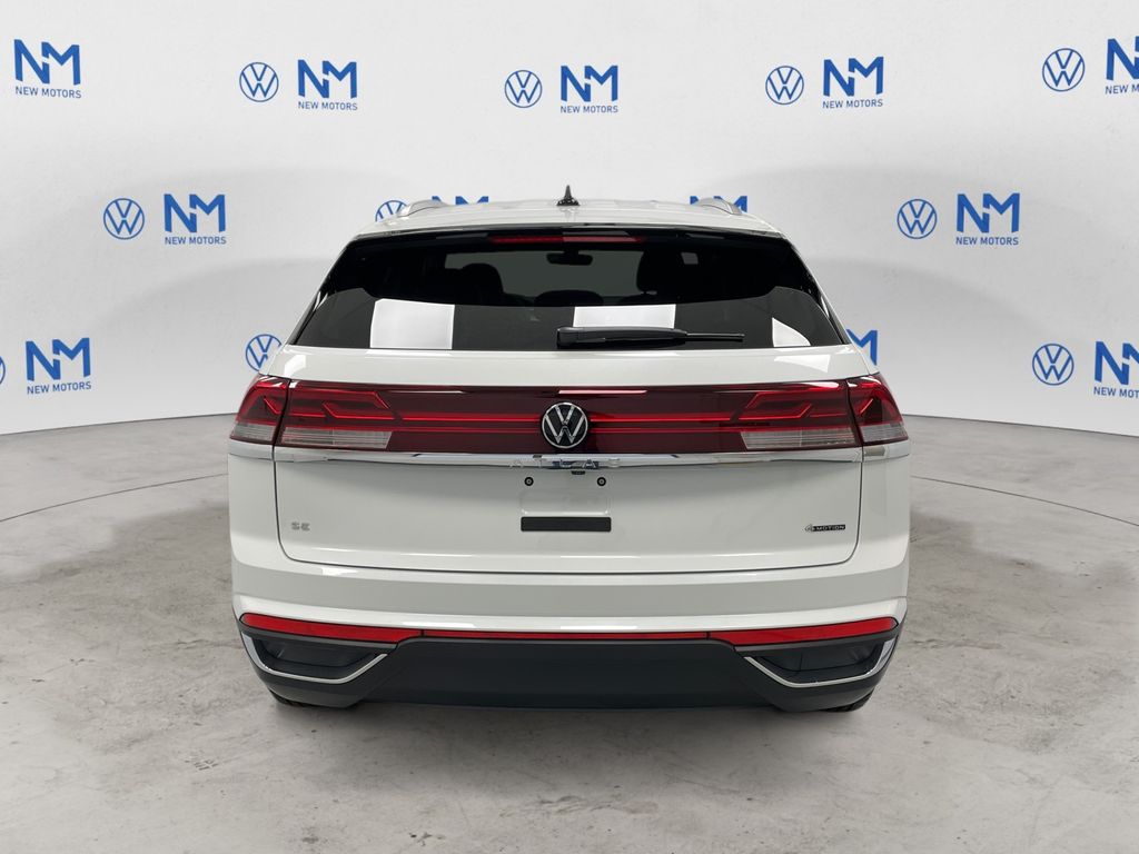2026 Volkswagen Atlas Cross Sport SE photo 3