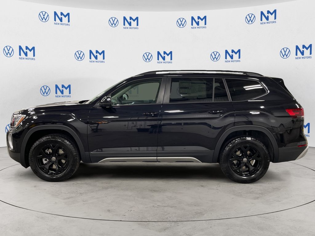2026 Volkswagen Atlas Peak Edition SE photo 2