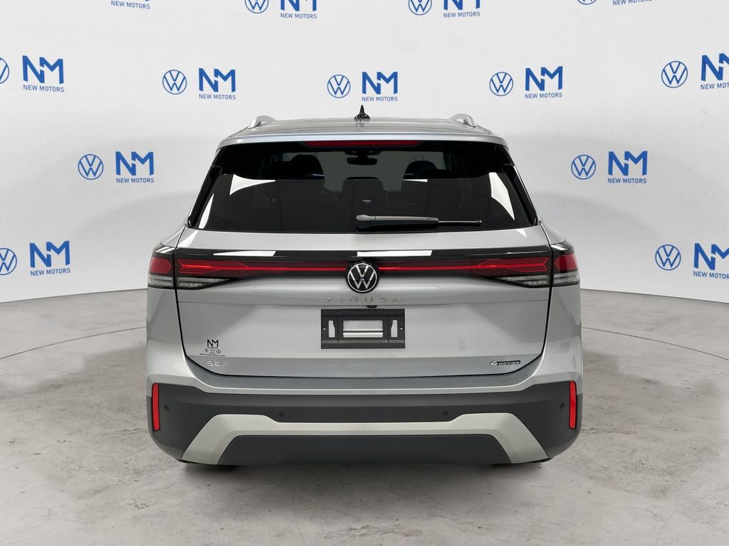 2025 Volkswagen Tiguan SE photo 4