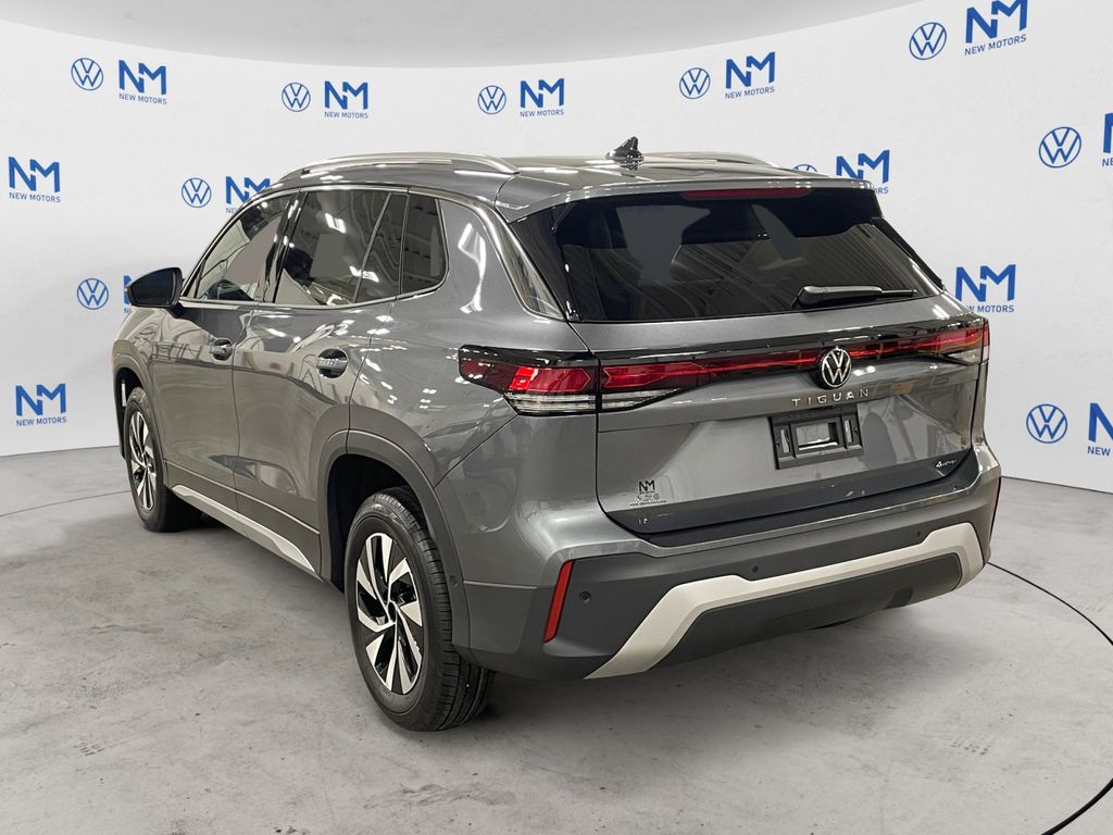 2026 Volkswagen Tiguan S photo 3