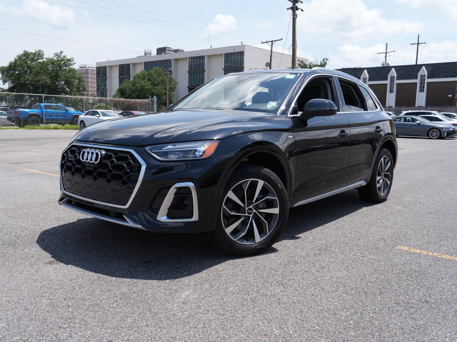 Used 2024 Audi Q5 Premium Plus with VIN WA1EAAFYXR2015557 for sale in Metairie, LA