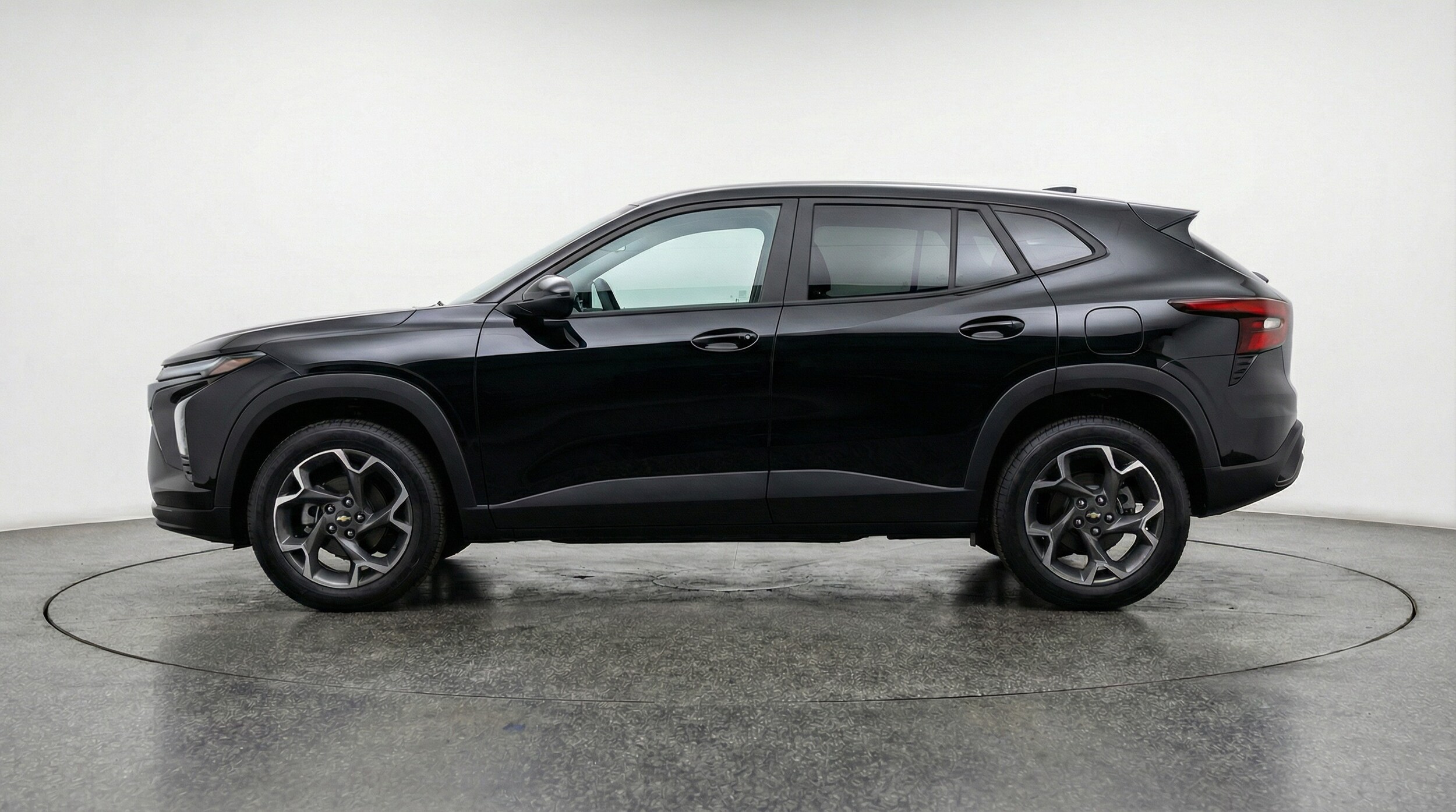 Thumbnail: 2025 Chevrolet Trax - 4