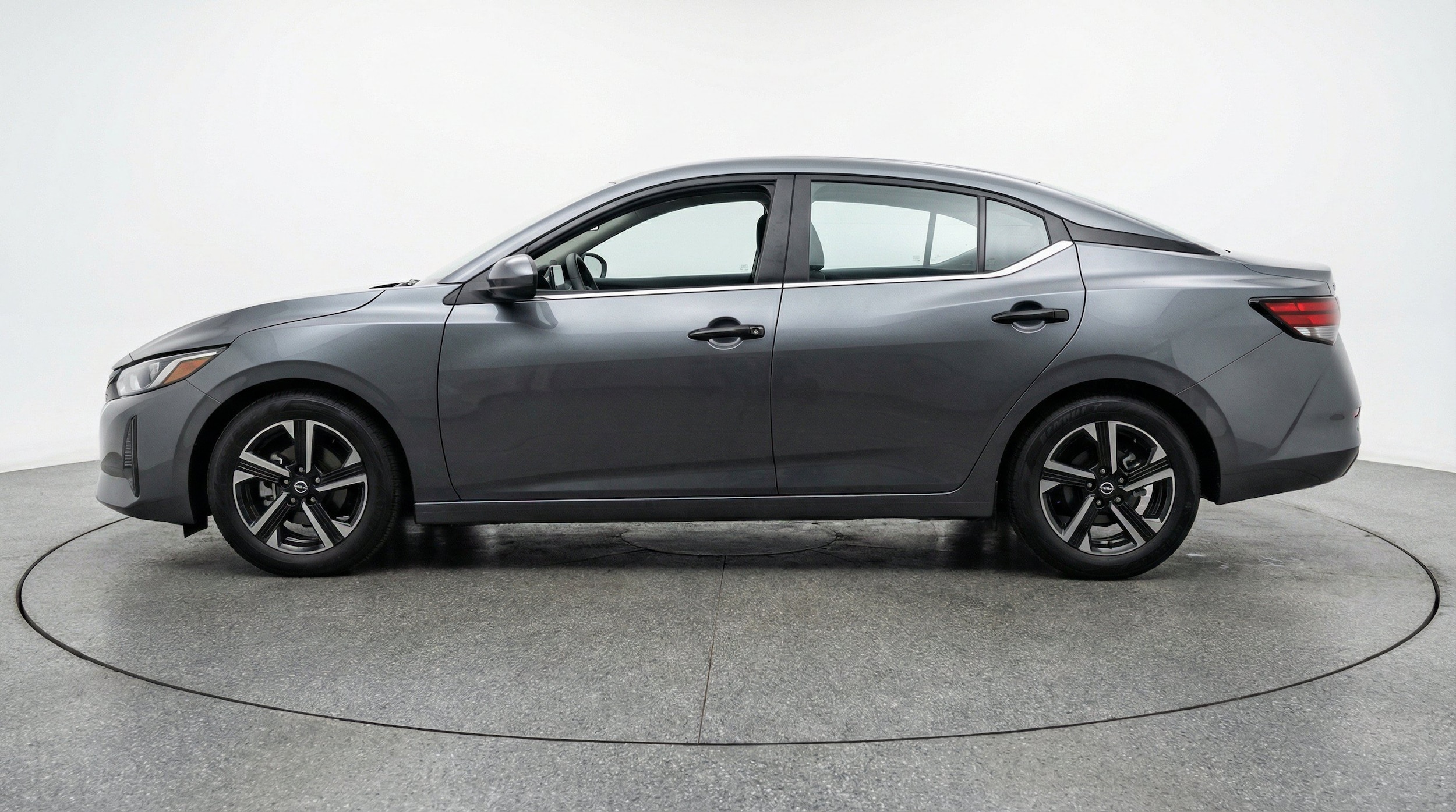 Thumbnail: 2025 Nissan Sentra - 5