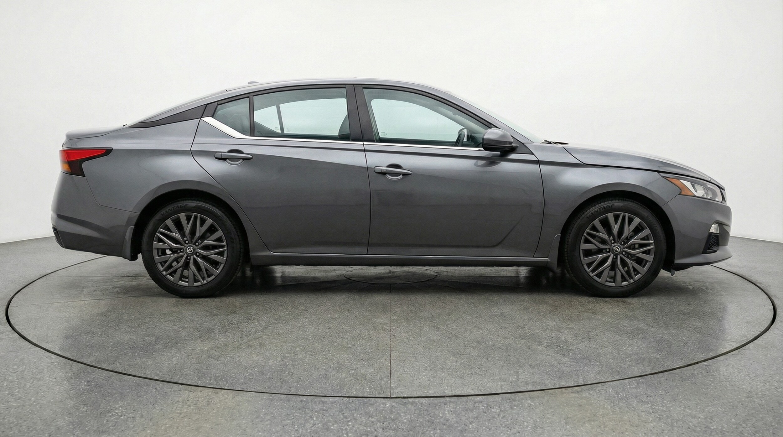 Thumbnail: 2025 Nissan Altima - 8