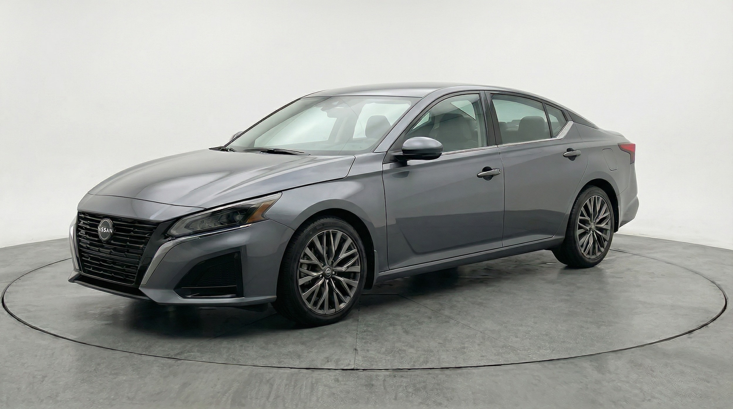 Thumbnail: 2025 Nissan Altima - 3