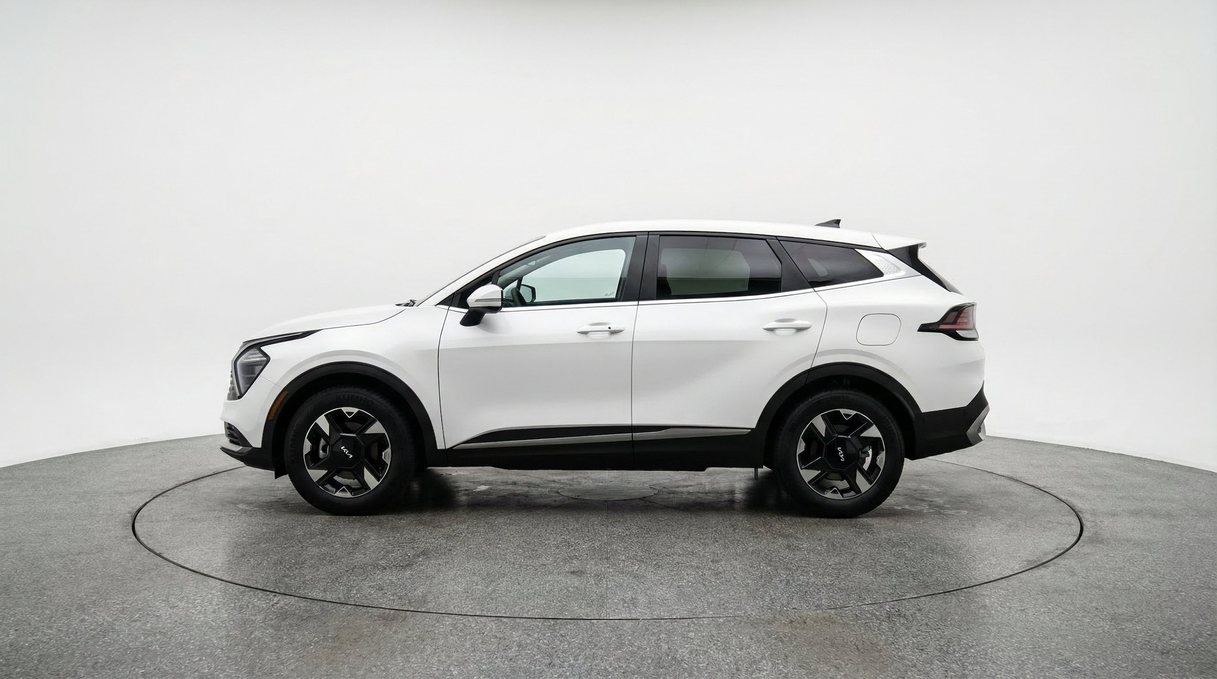 Thumbnail: 2026 Kia Sportage - 5