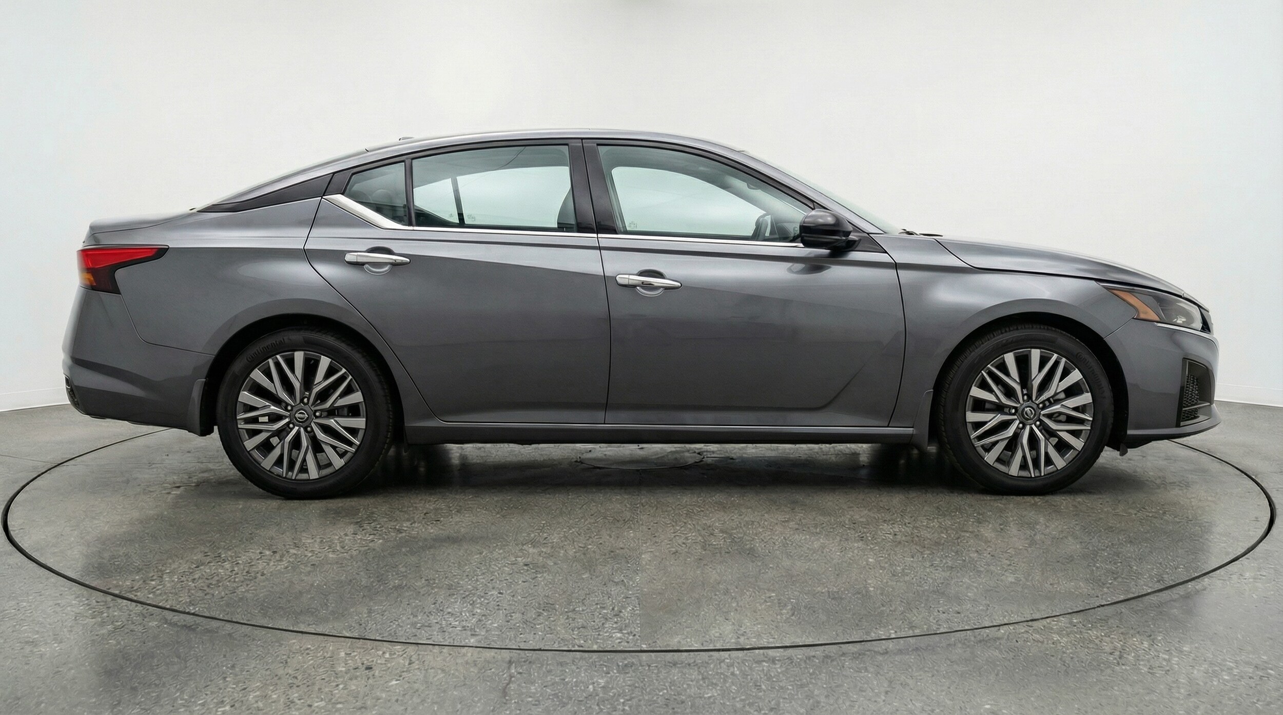 Thumbnail: 2025 Nissan Altima - 8