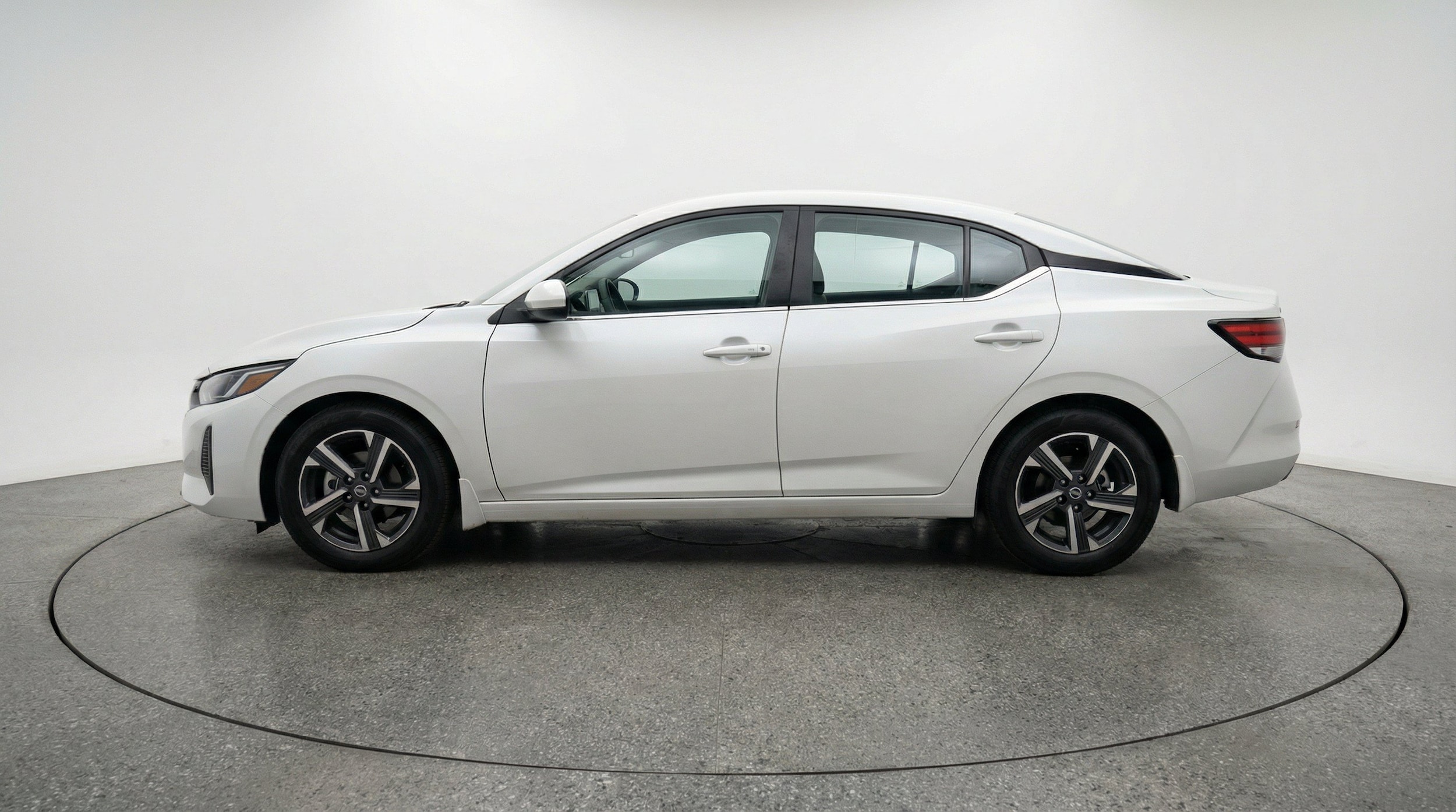 Thumbnail: 2025 Nissan Sentra - 5