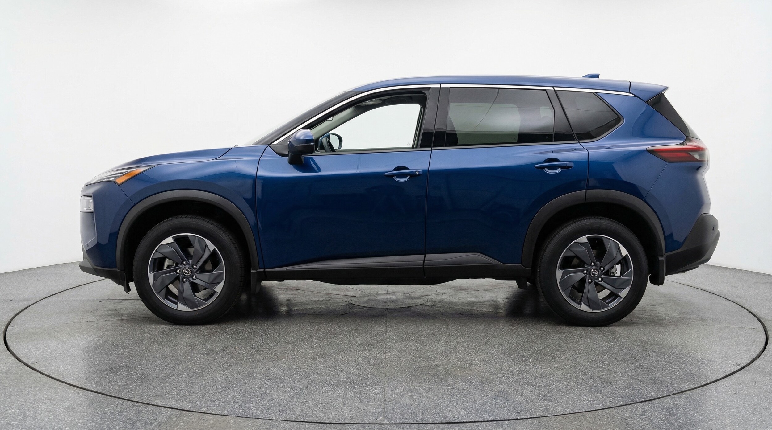 Thumbnail: 2025 Nissan Rogue - 4