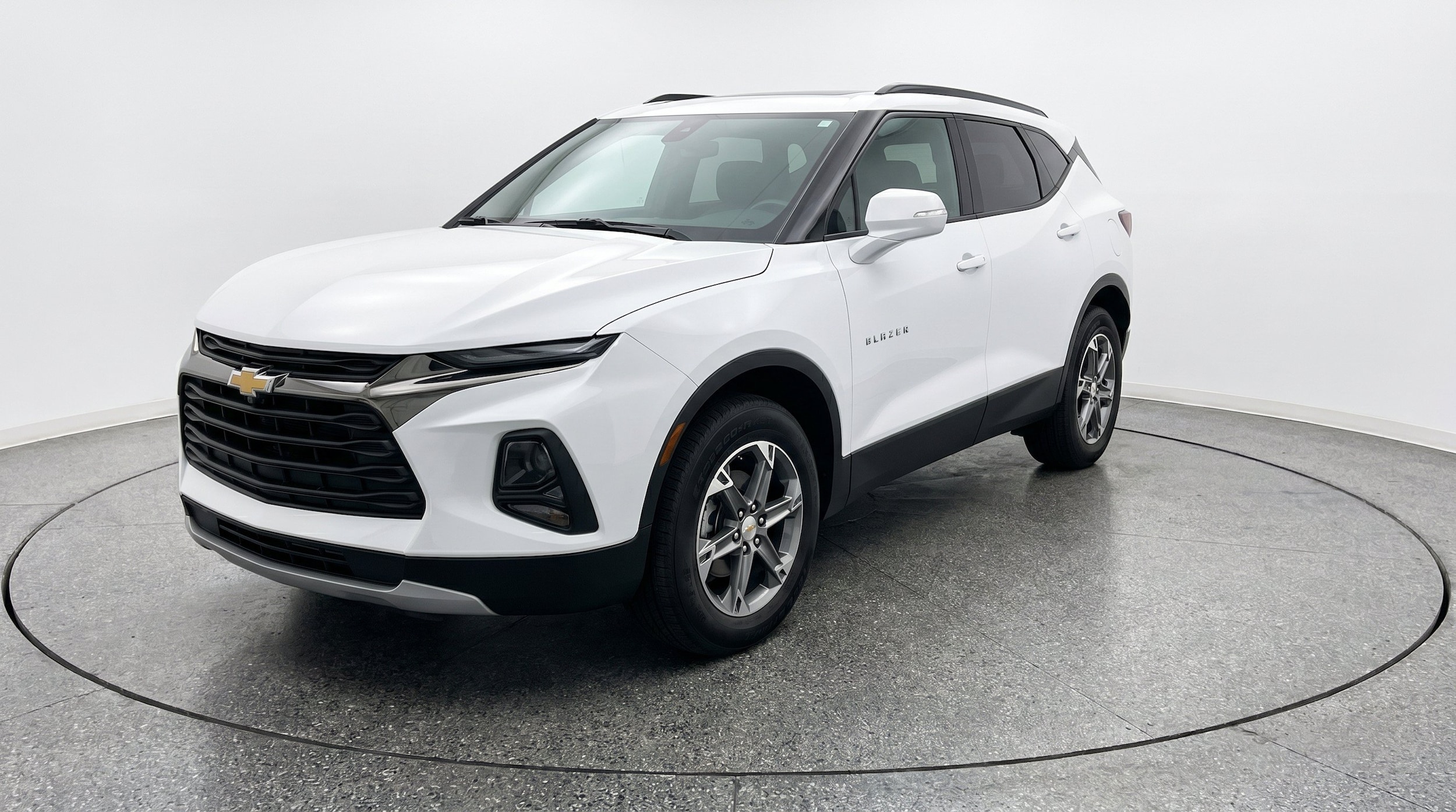 Thumbnail: 2026 Chevrolet Blazer - 3