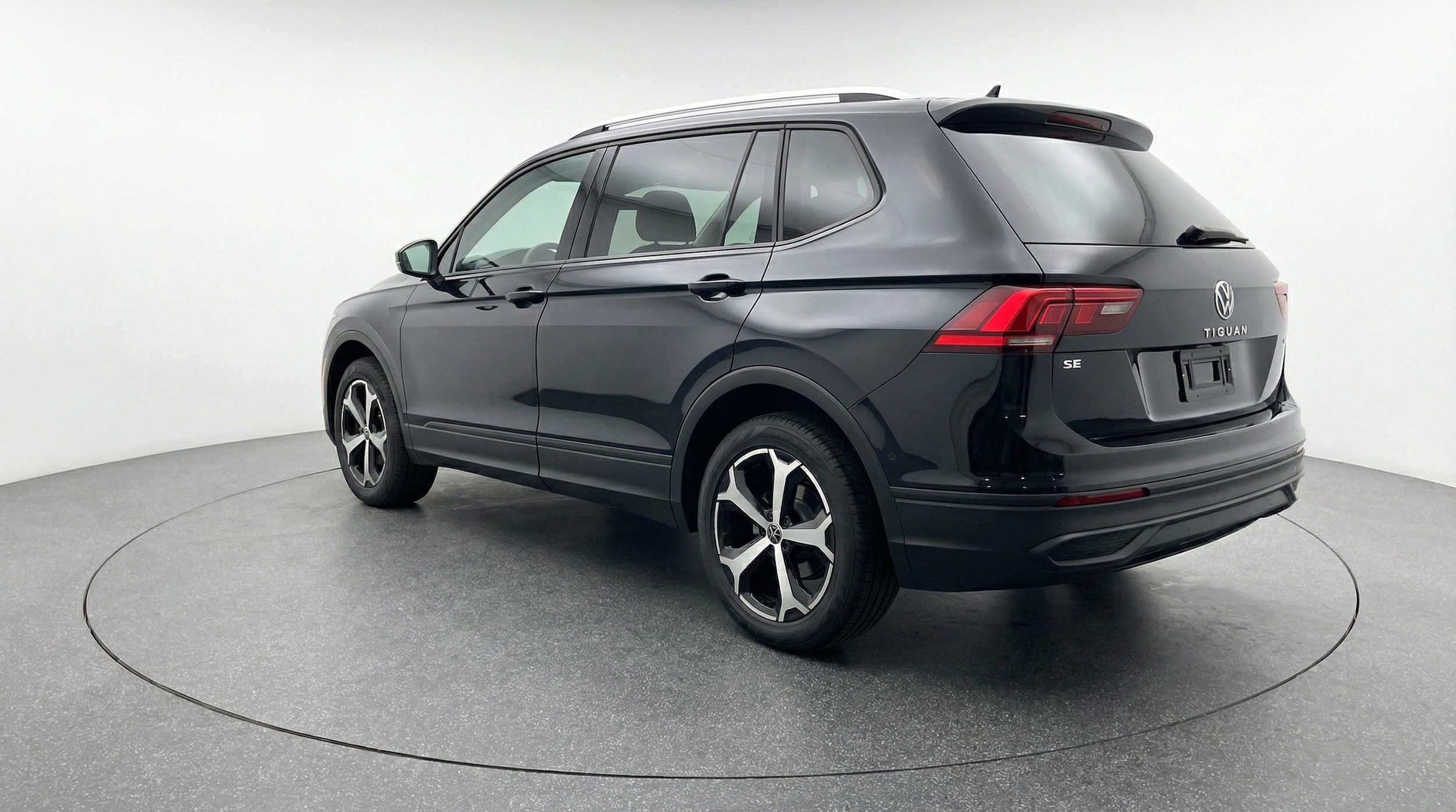 Thumbnail: 2026 Volkswagen Tiguan - 6