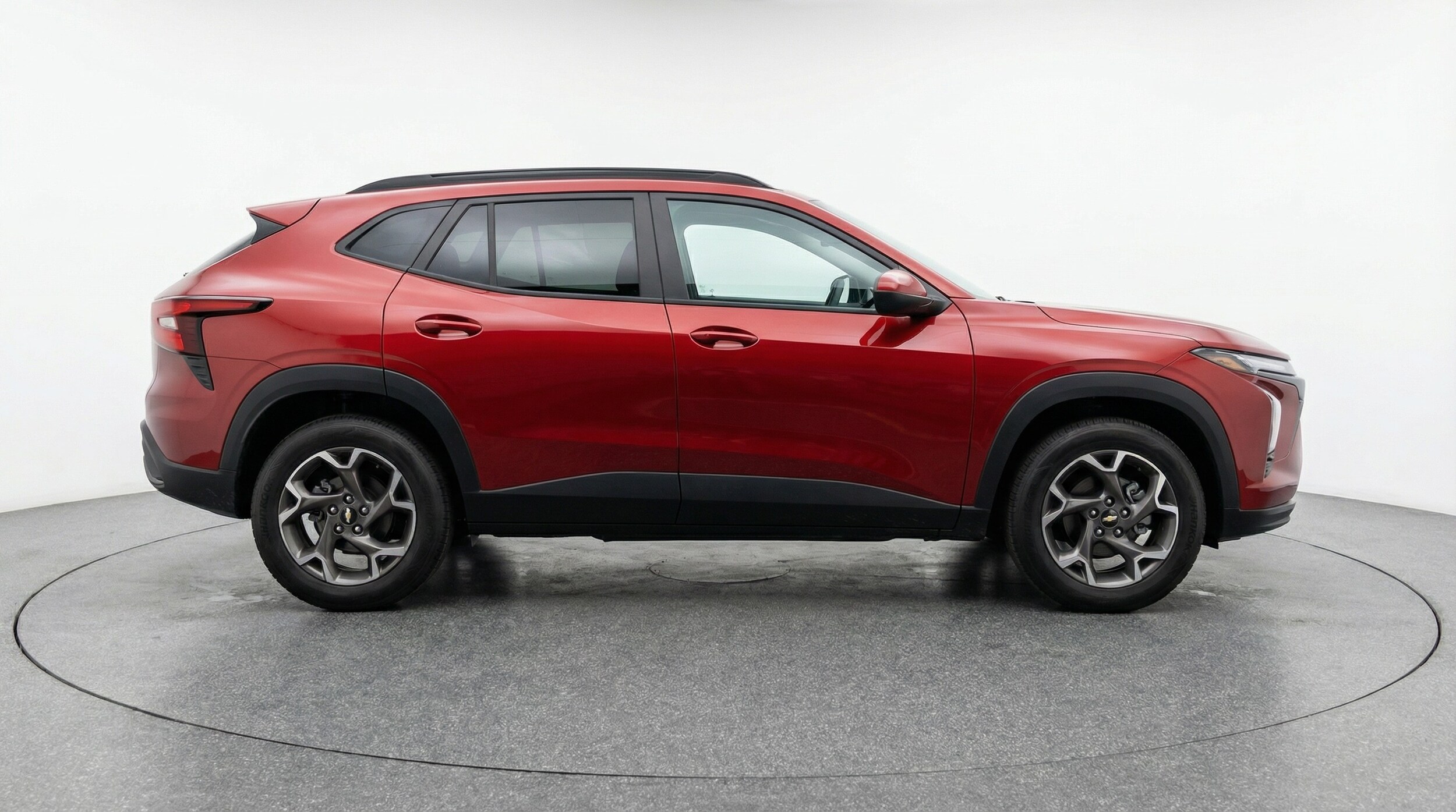 Thumbnail: 2025 Chevrolet Trax - 8
