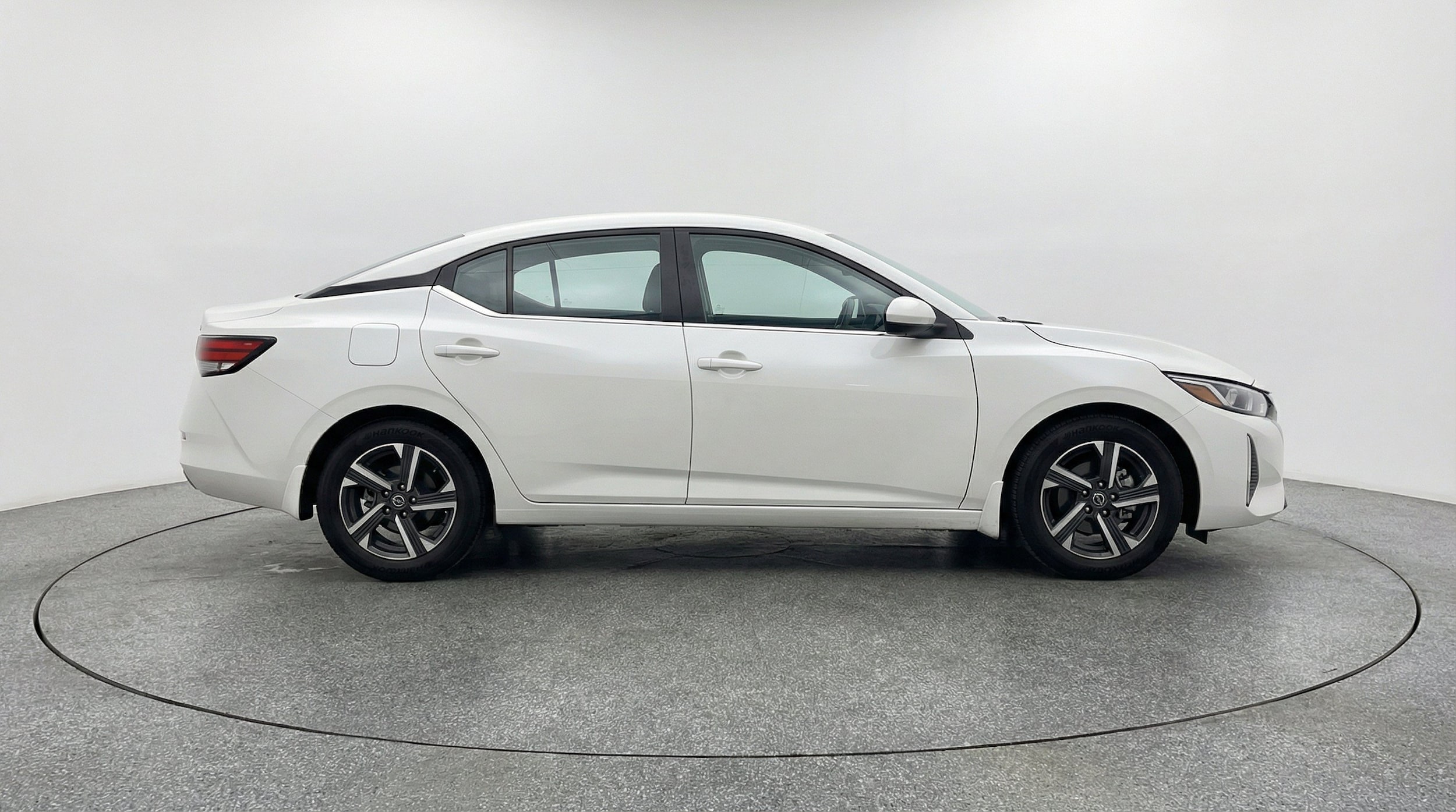 Thumbnail: 2025 Nissan Sentra - 11