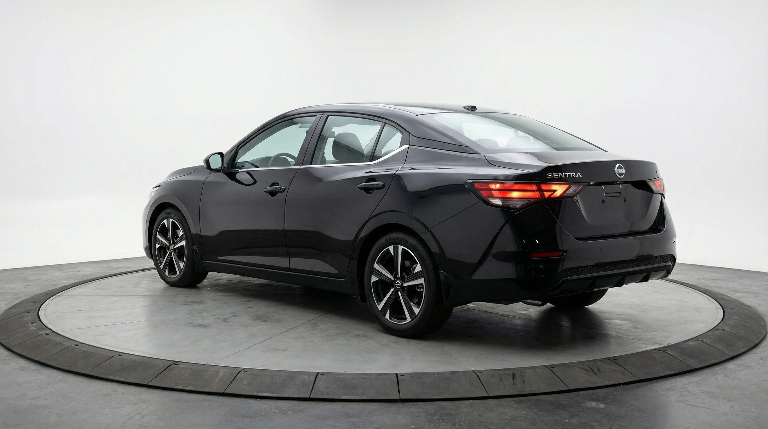 Thumbnail: 2025 Nissan Sentra - 5