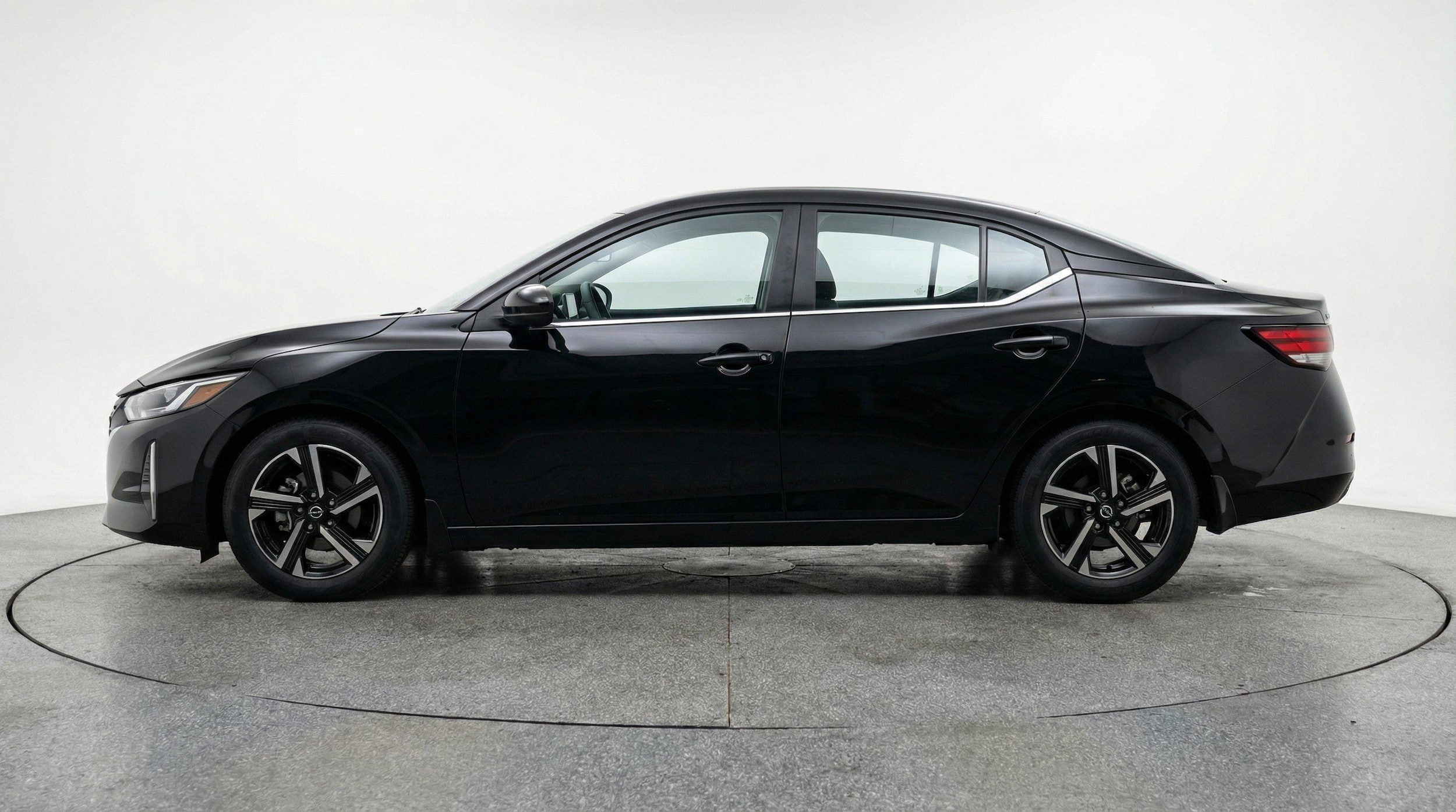 Thumbnail: 2025 Nissan Sentra - 5