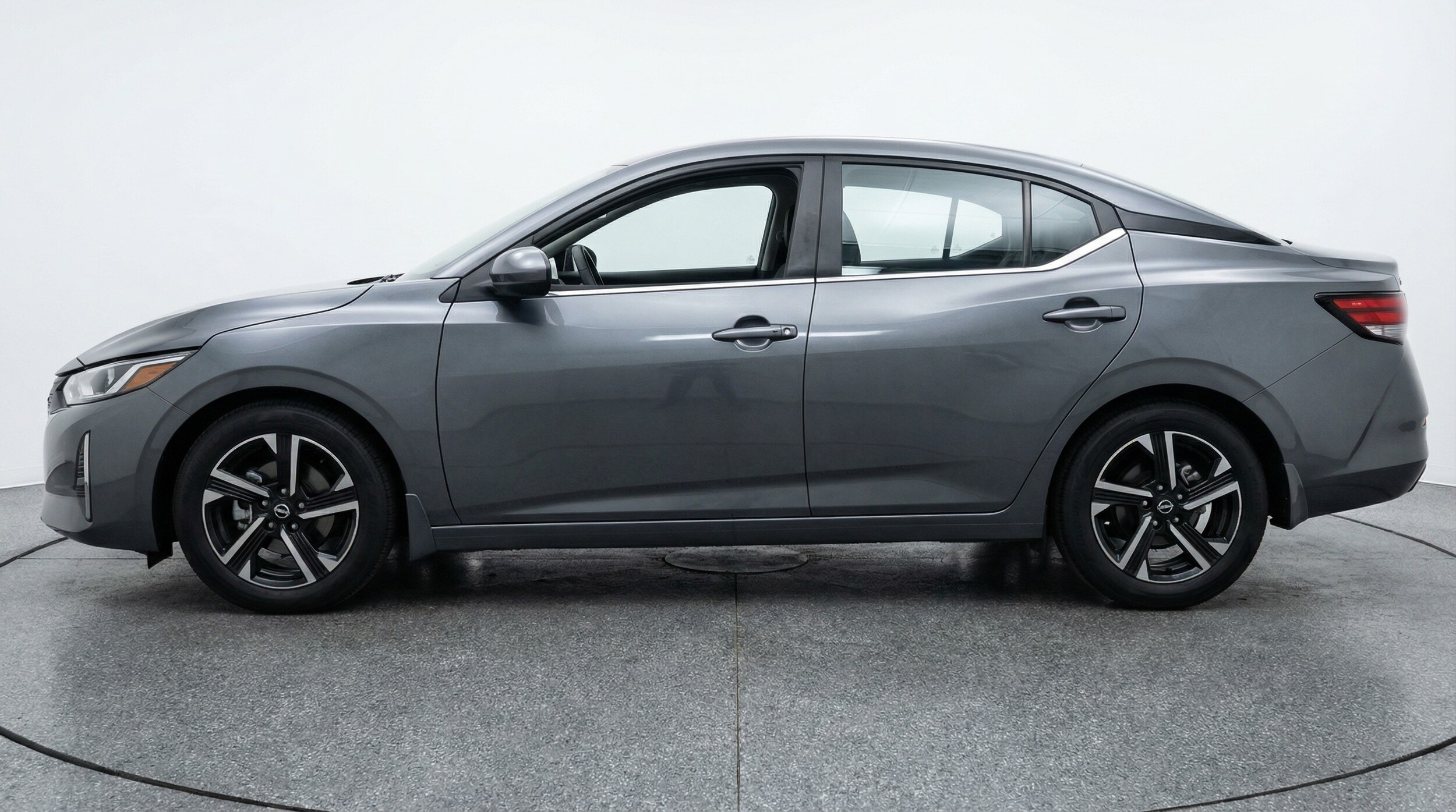 Thumbnail: 2025 Nissan Sentra - 4