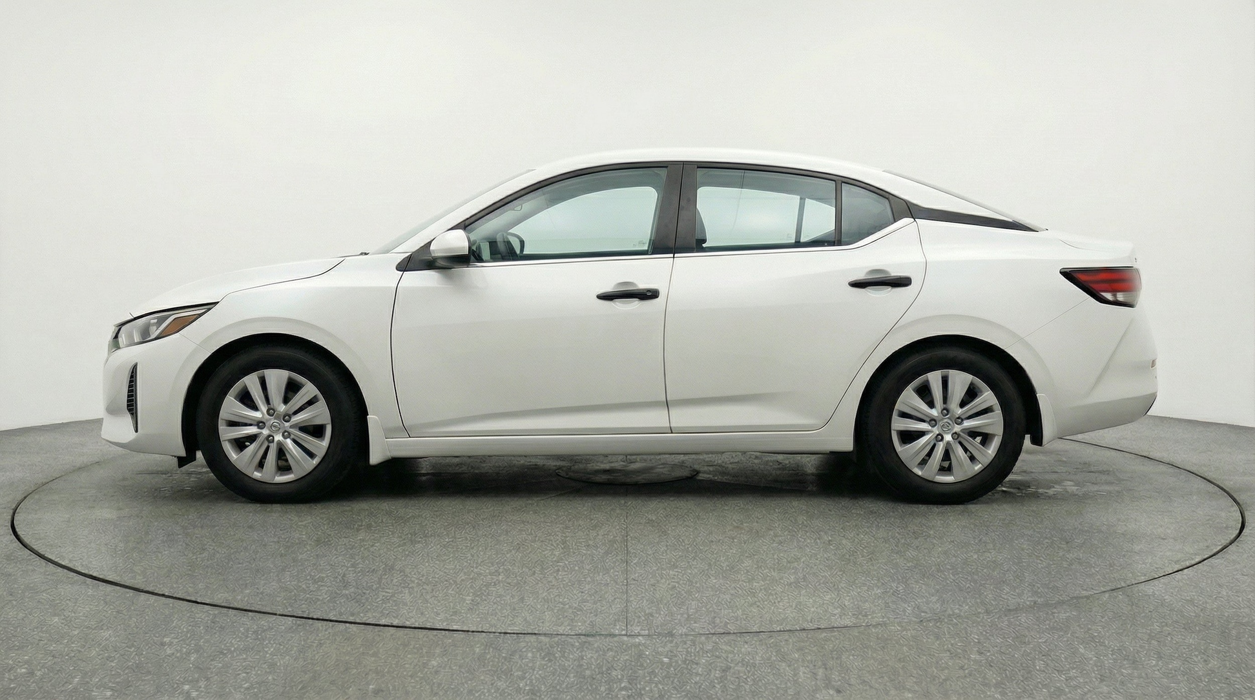 Thumbnail: 2025 Nissan Sentra - 5
