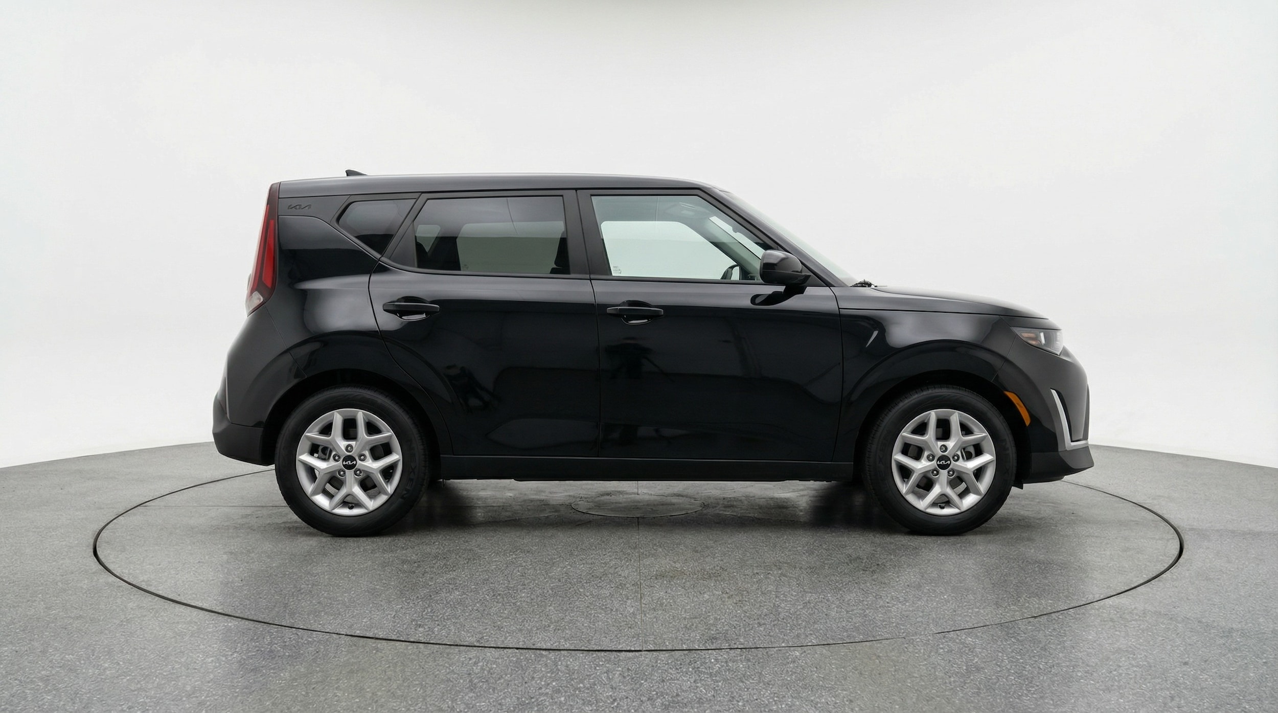 Thumbnail: 2025 Kia Soul - 8