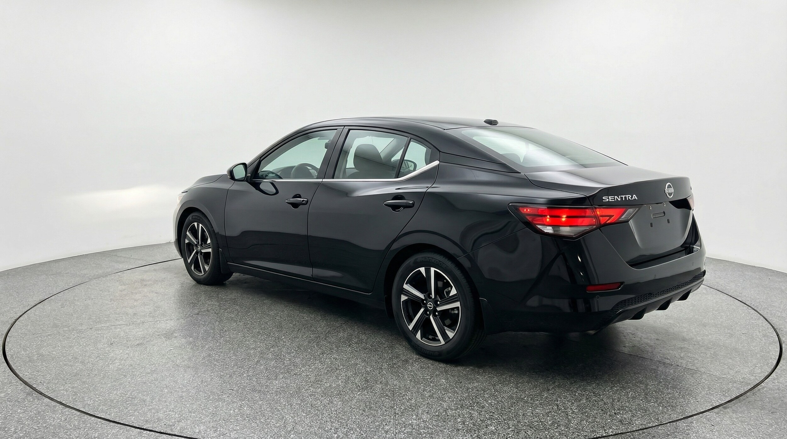 Thumbnail: 2025 Nissan Sentra - 5