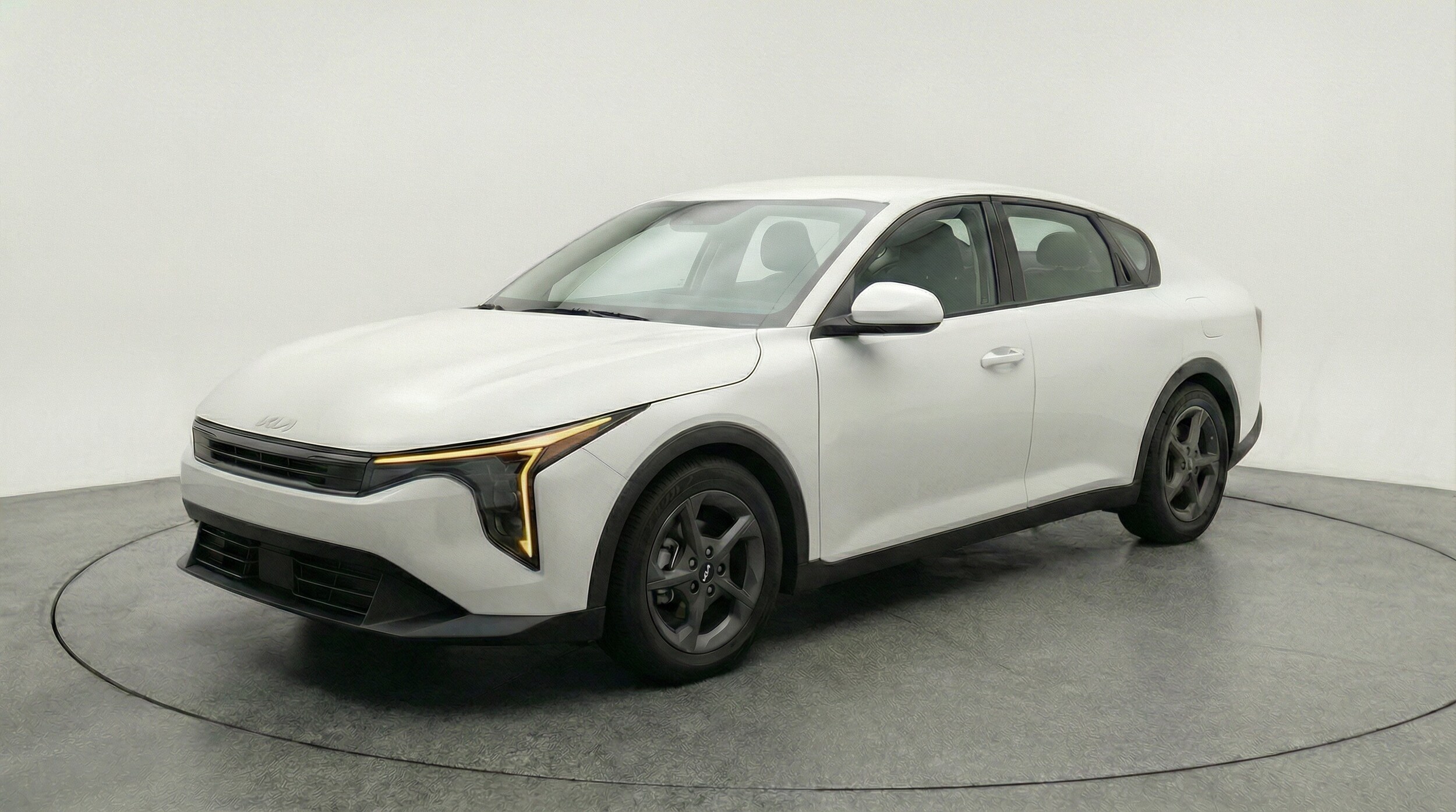 Thumbnail: 2025 Kia K4 - 3