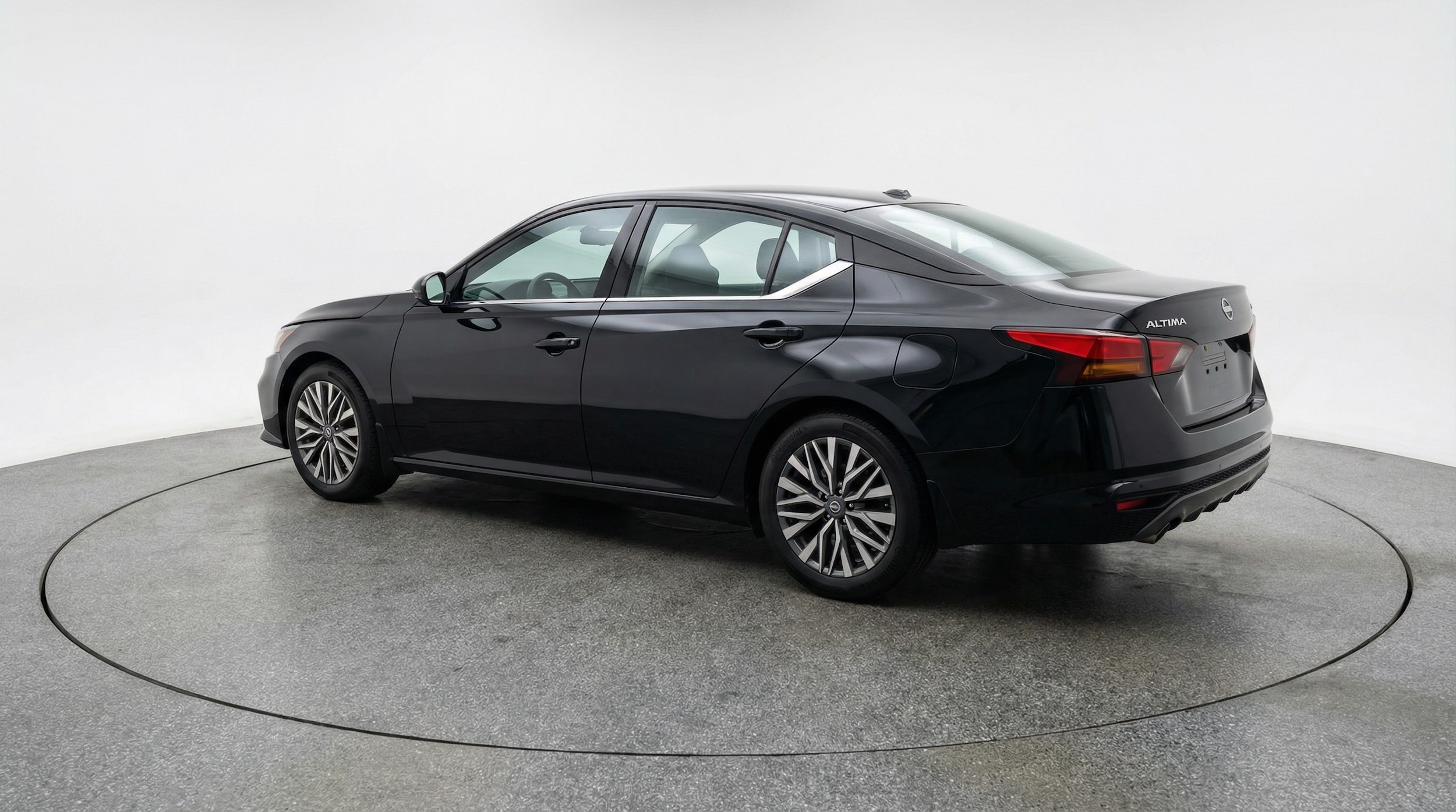 Thumbnail: 2025 Nissan Altima - 5