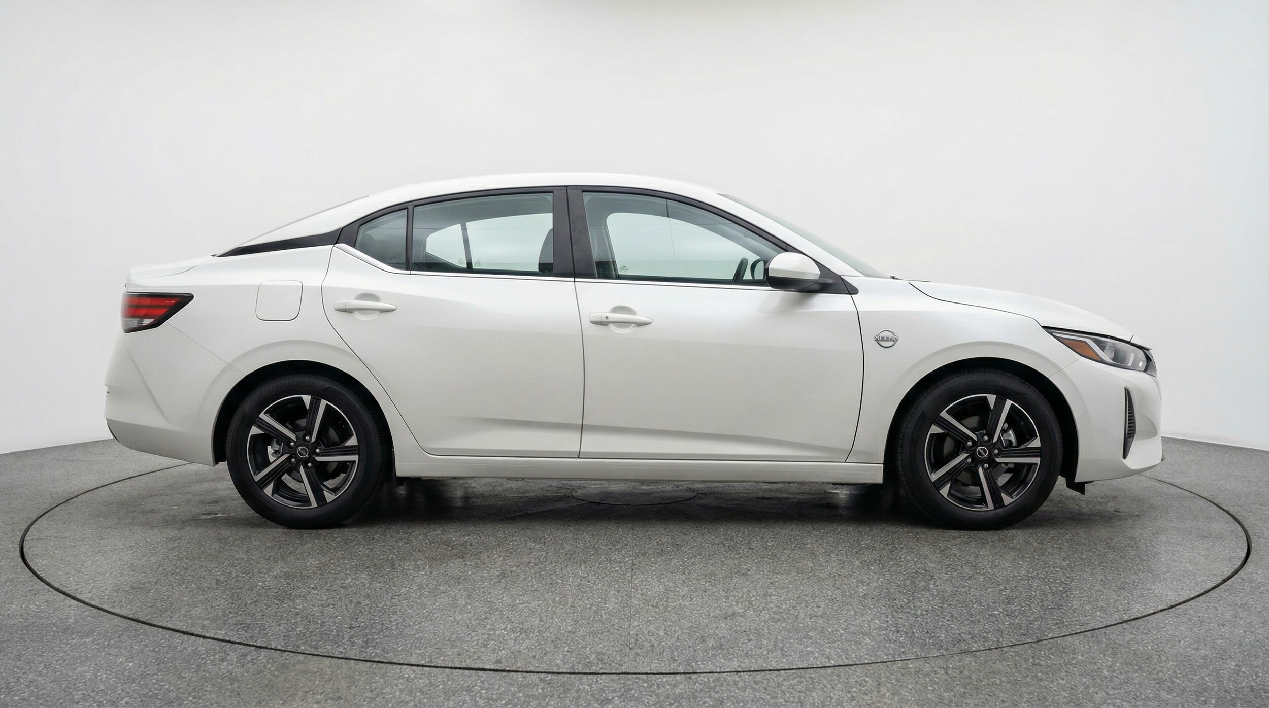 Thumbnail: 2025 Nissan Sentra - 8