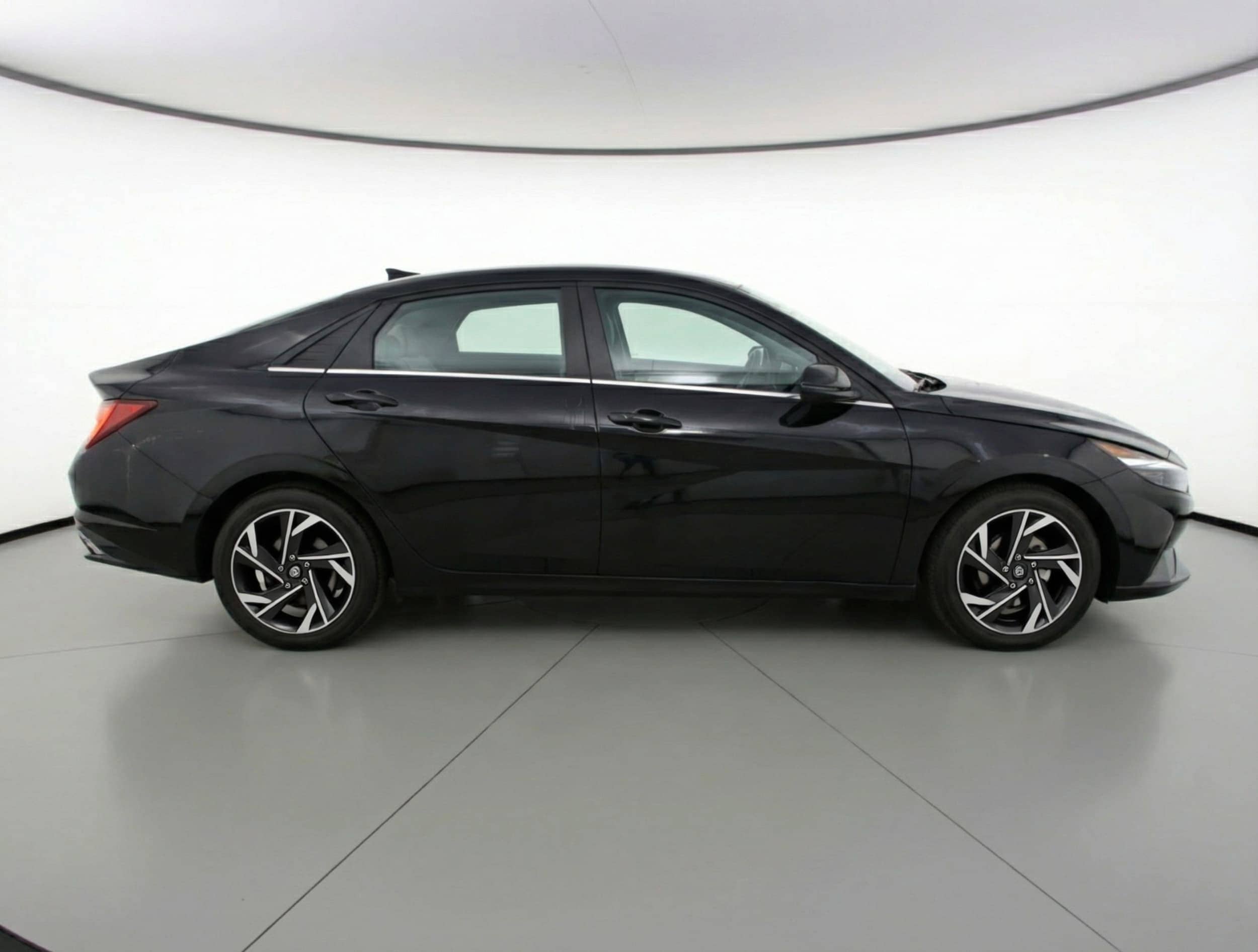 Thumbnail: 2025 Hyundai Elantra - 8