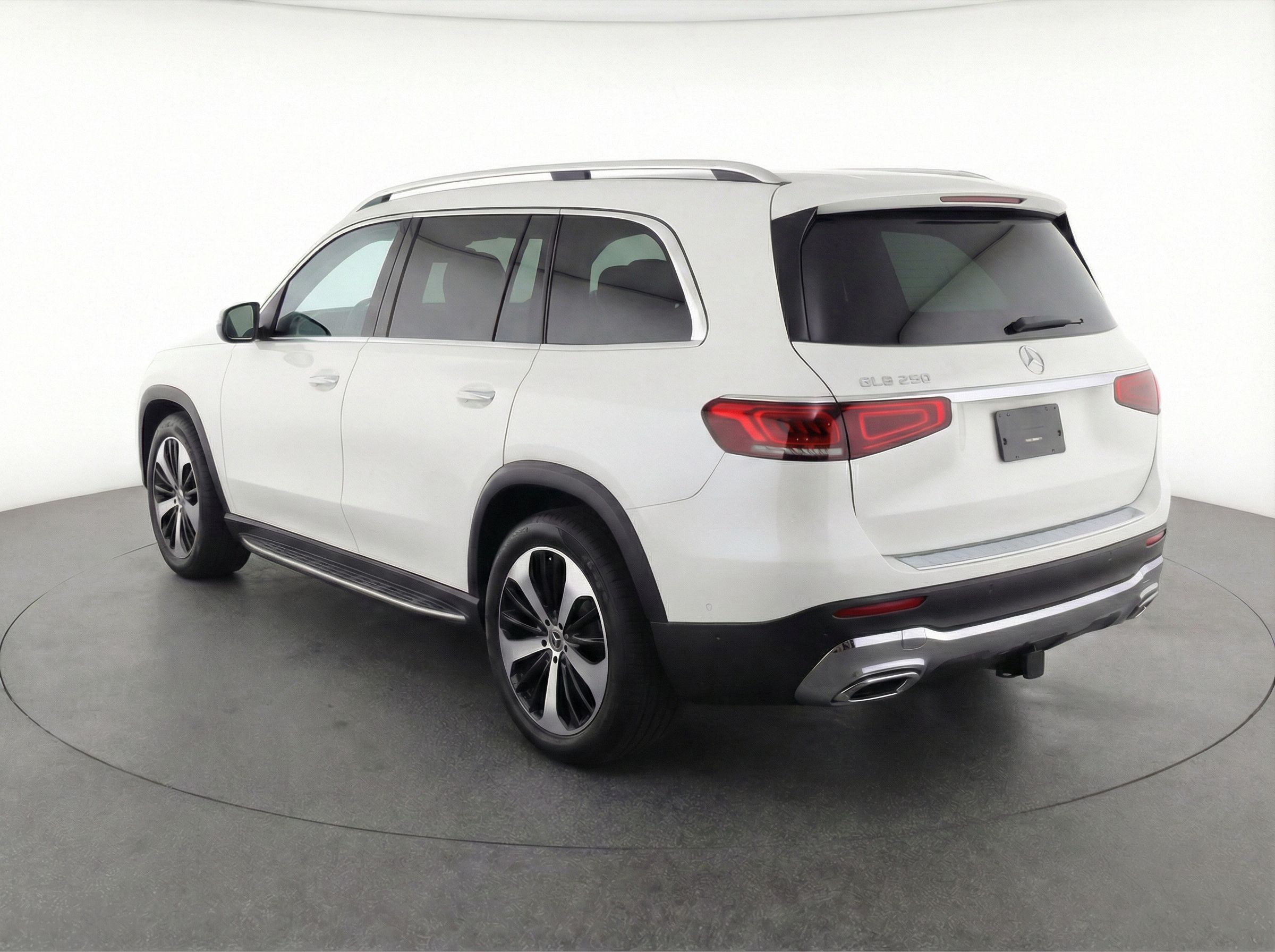 Thumbnail: 2025 Mercedes-Benz GLB - 5