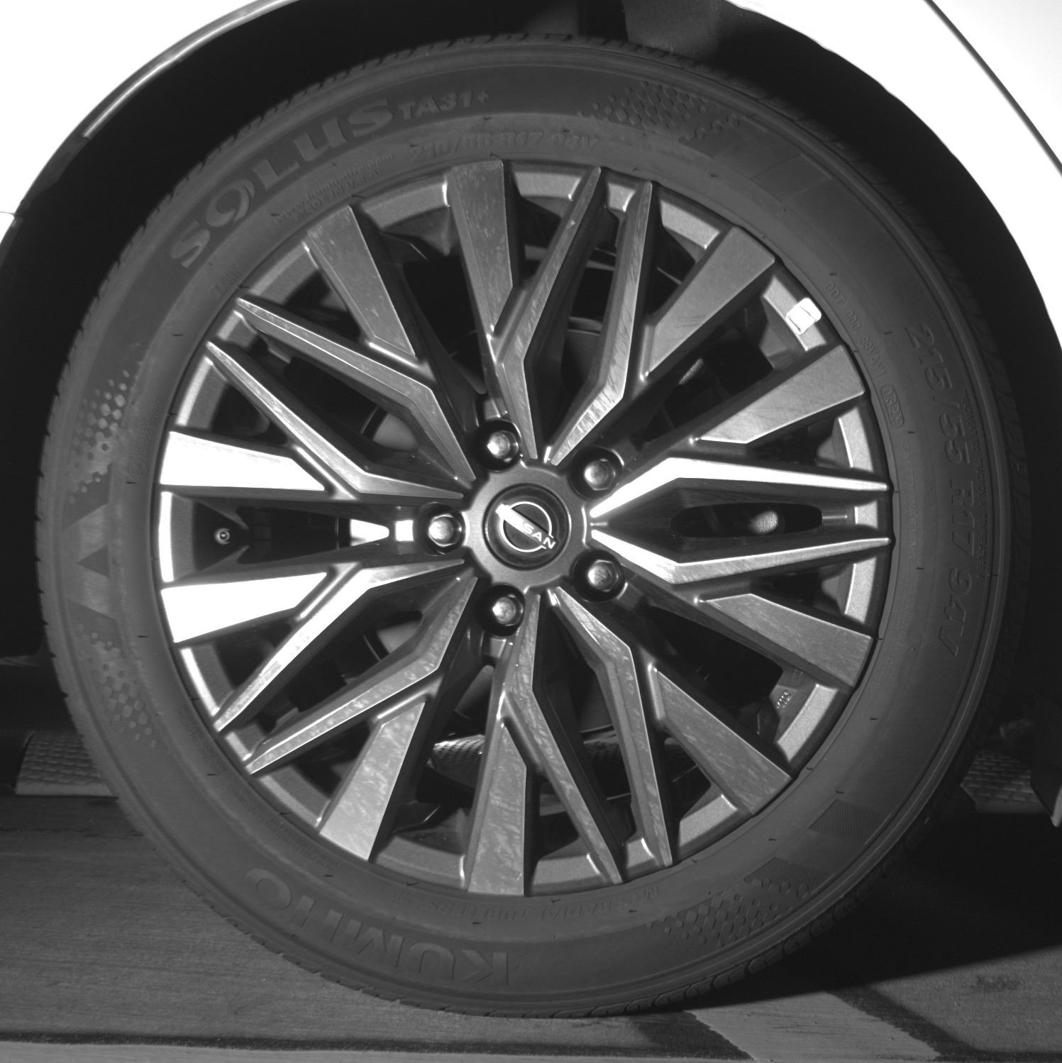 2025 Nissan Altima SV - Photo 13