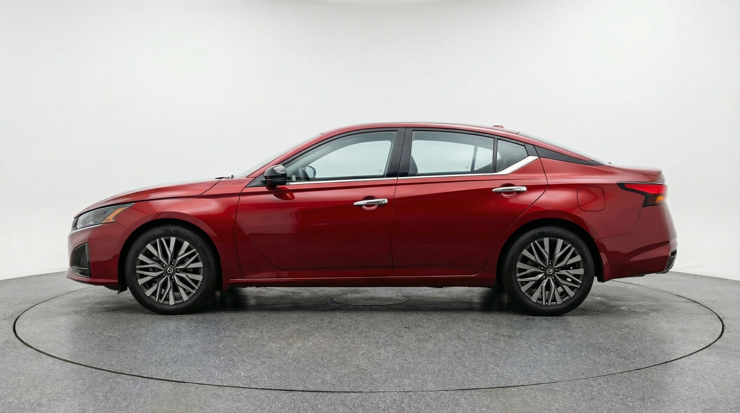 Thumbnail: 2025 Nissan Altima - 4