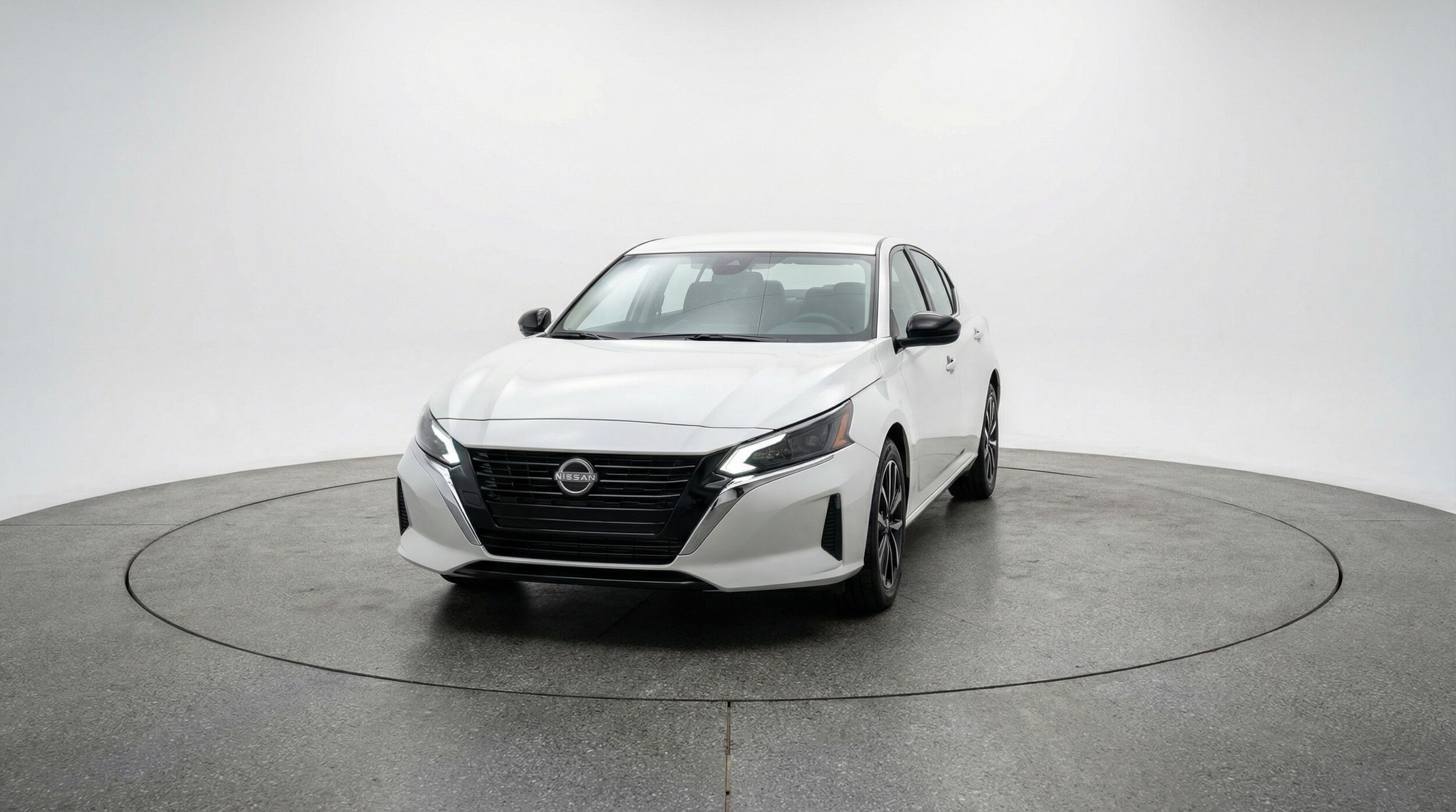 Thumbnail: 2025 Nissan Altima - 2