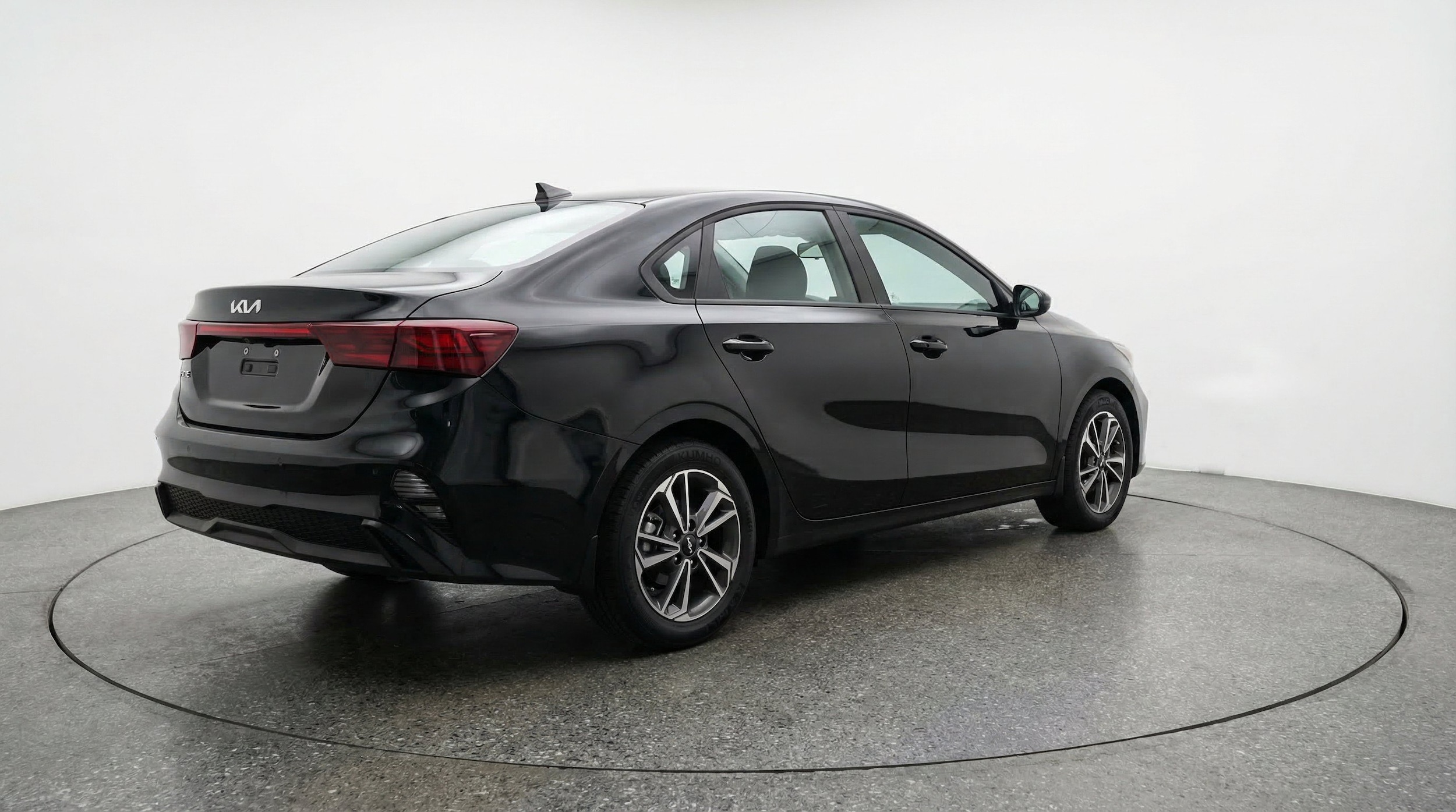 Thumbnail: 2024 Kia Forte - 9