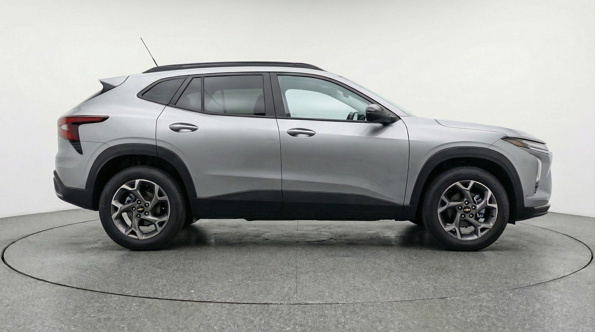 Thumbnail: 2025 Chevrolet Trax - 8