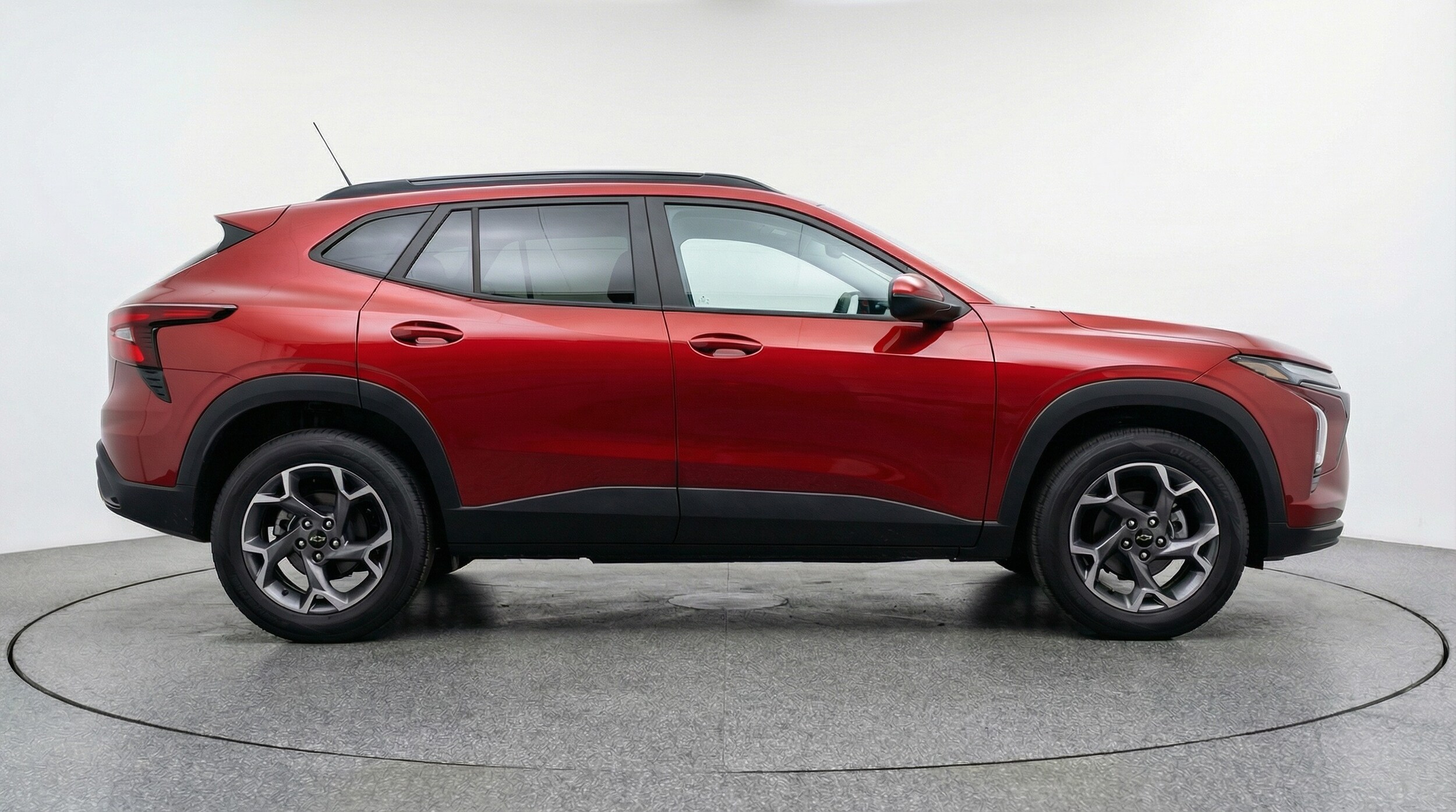 Thumbnail: 2025 Chevrolet Trax - 8
