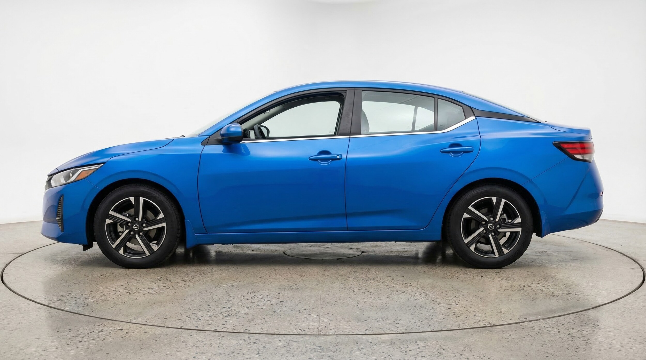 Thumbnail: 2025 Nissan Sentra - 4