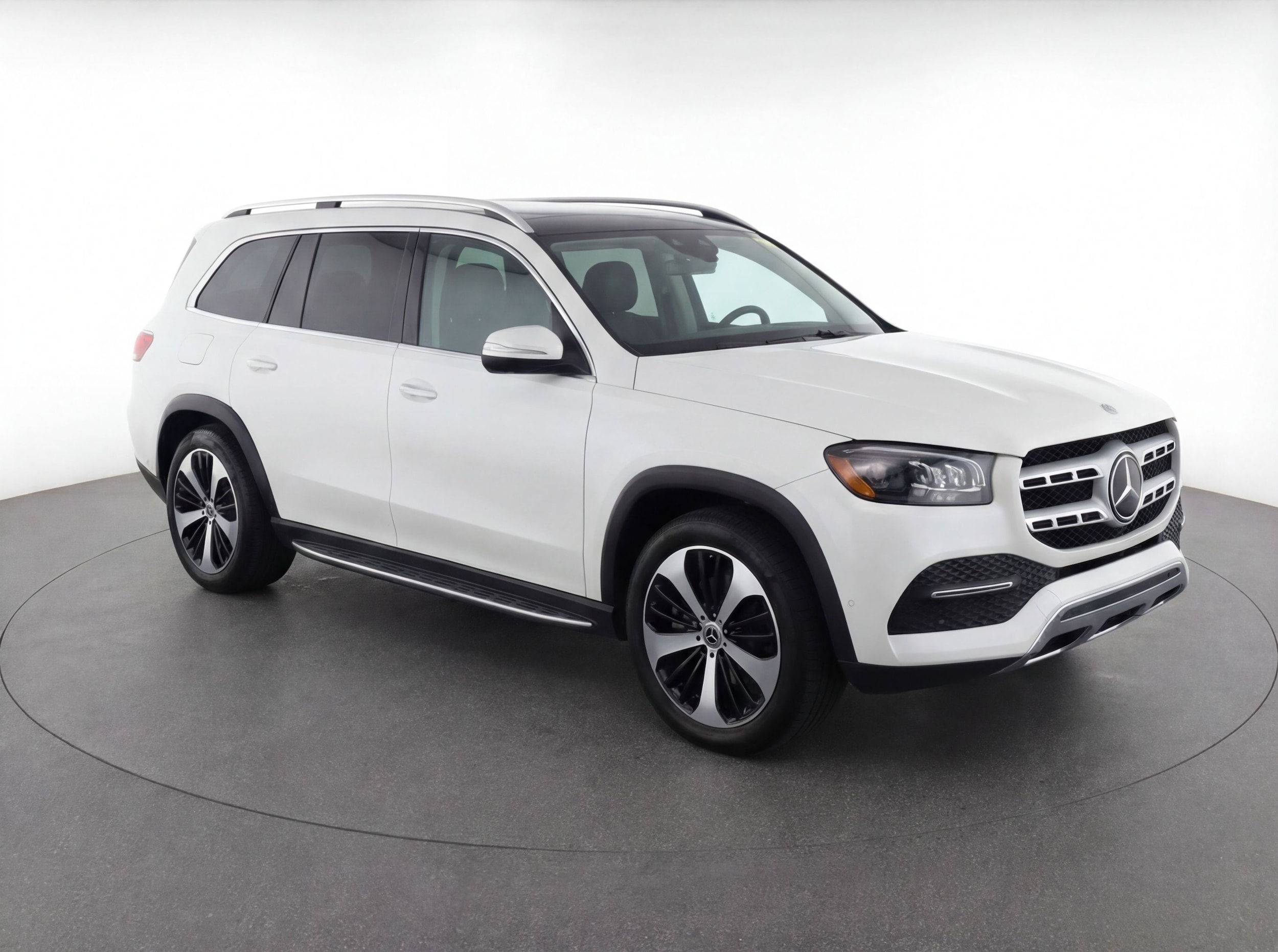 Thumbnail: 2025 Mercedes-Benz GLB - 1