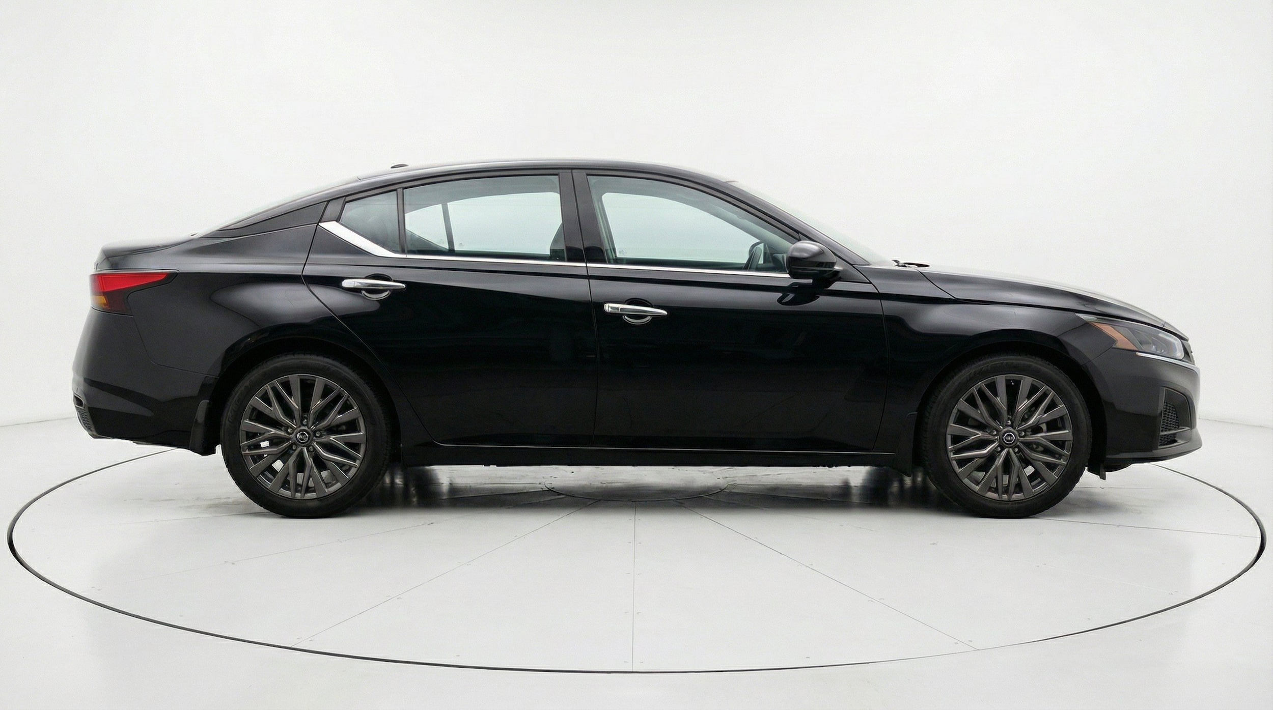Thumbnail: 2025 Nissan Altima - 11
