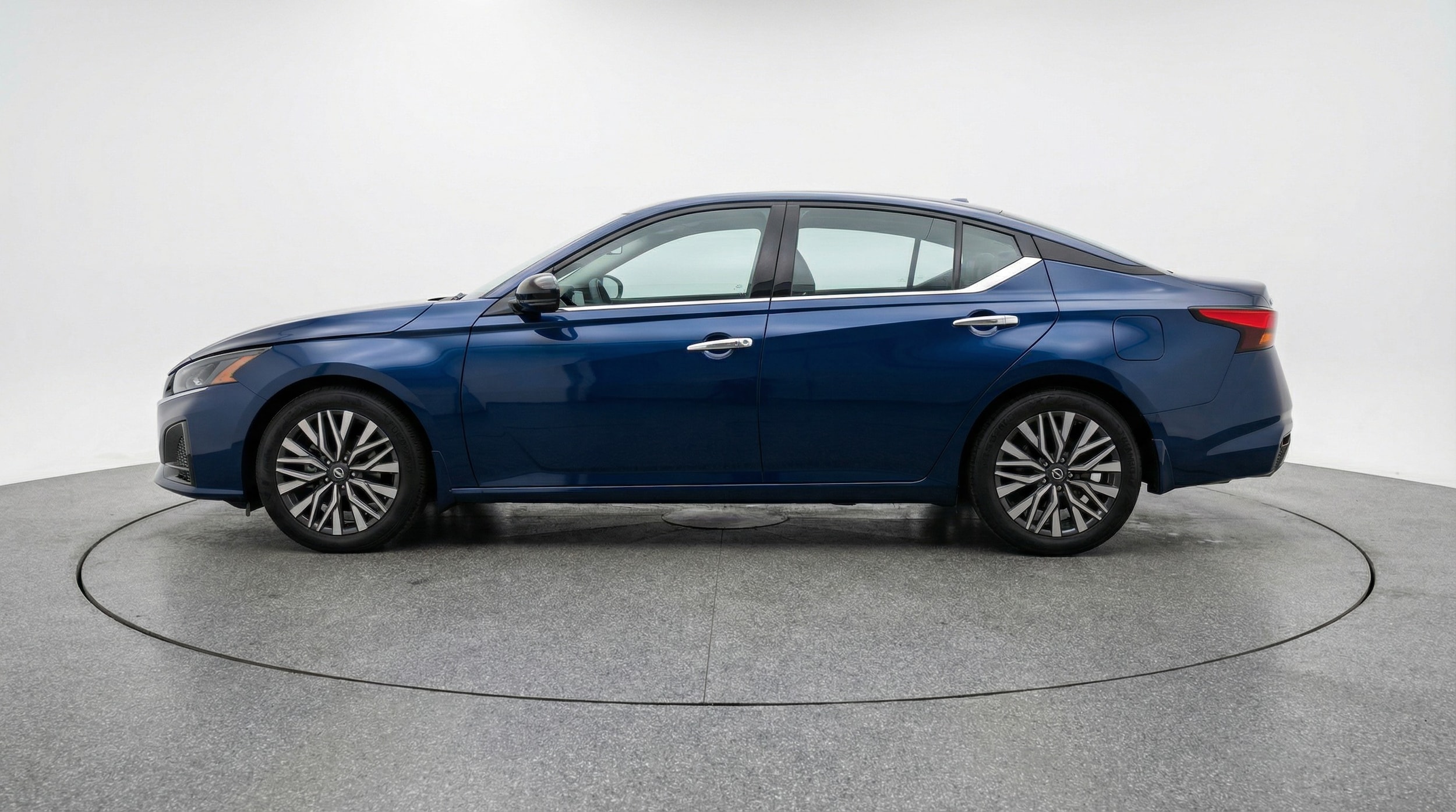 Thumbnail: 2025 Nissan Altima - 4