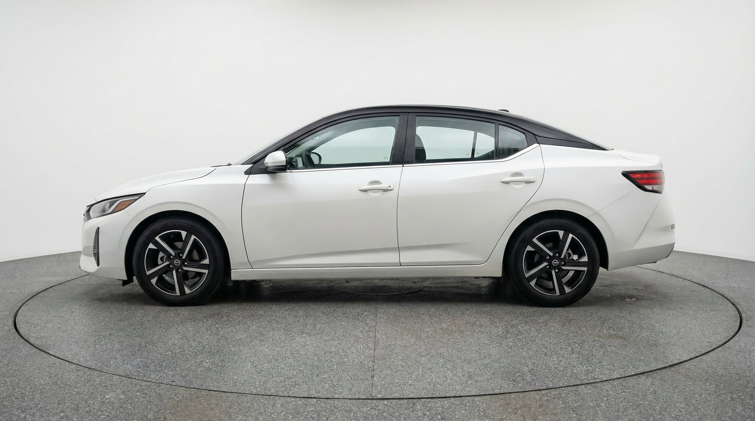 Thumbnail: 2025 Nissan Sentra - 5