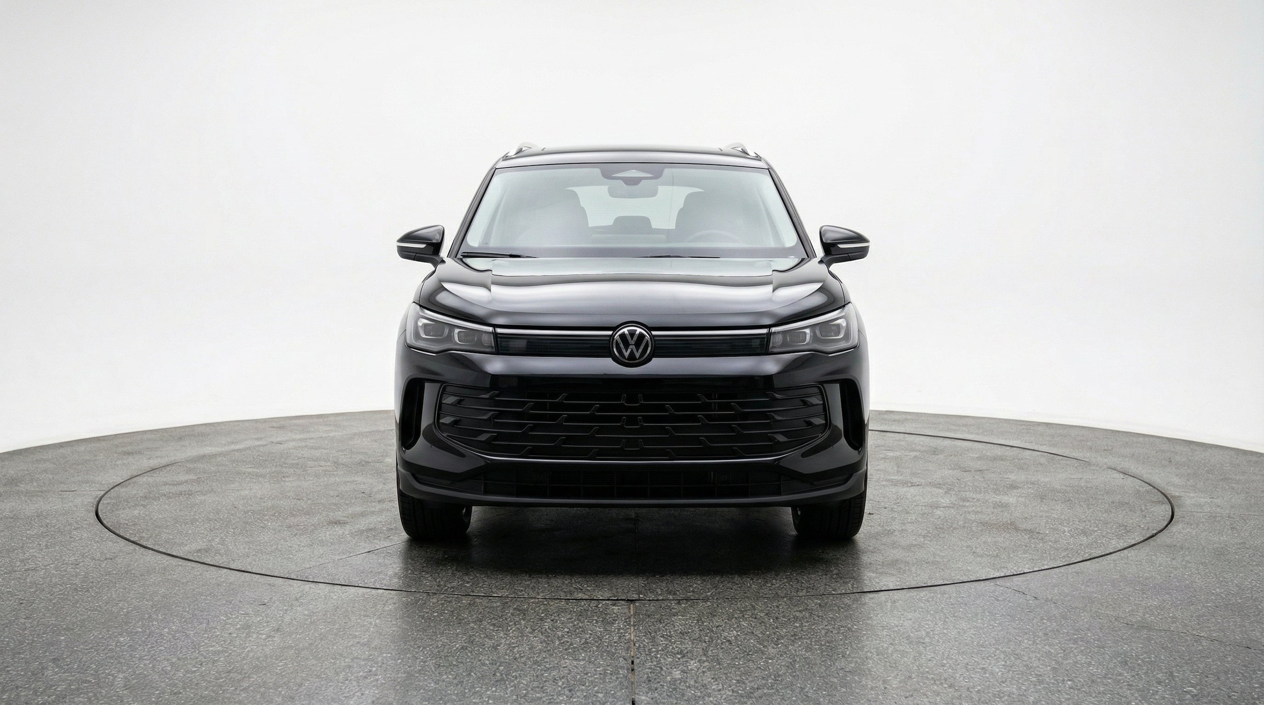 Thumbnail: 2026 Volkswagen Tiguan - 2