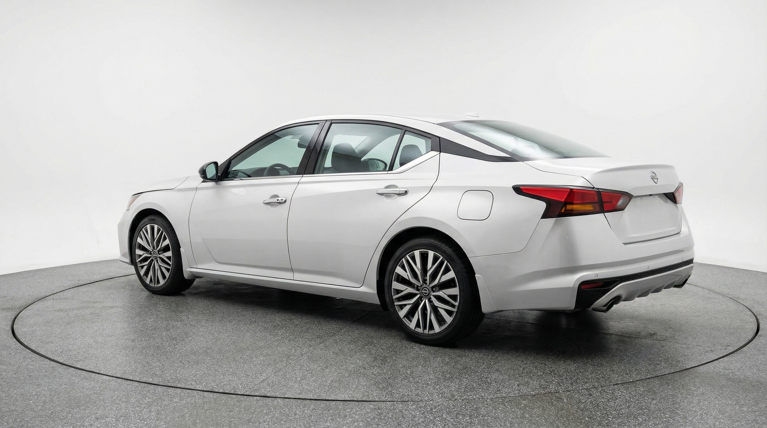 Thumbnail: 2025 Nissan Altima - 5