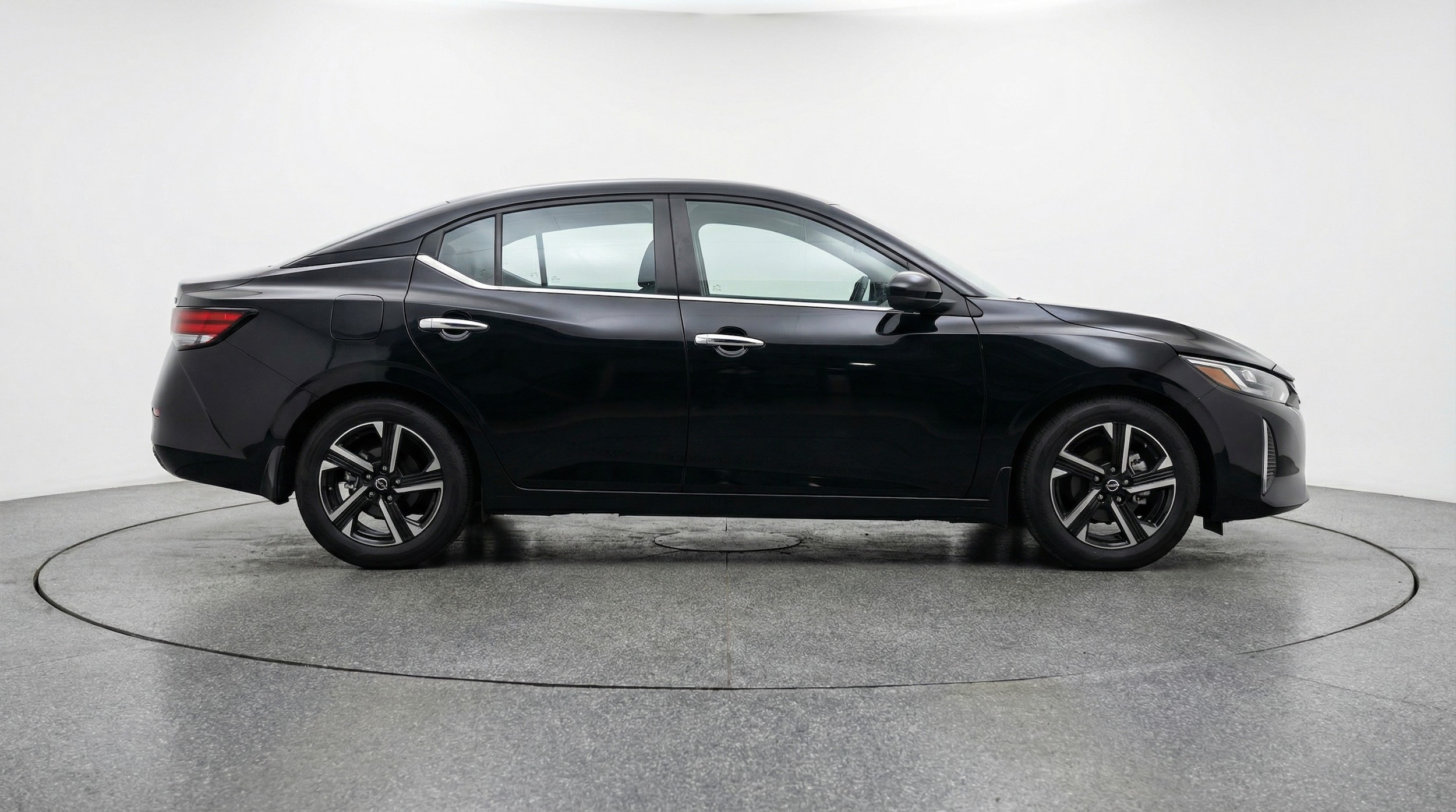 Thumbnail: 2025 Nissan Sentra - 8