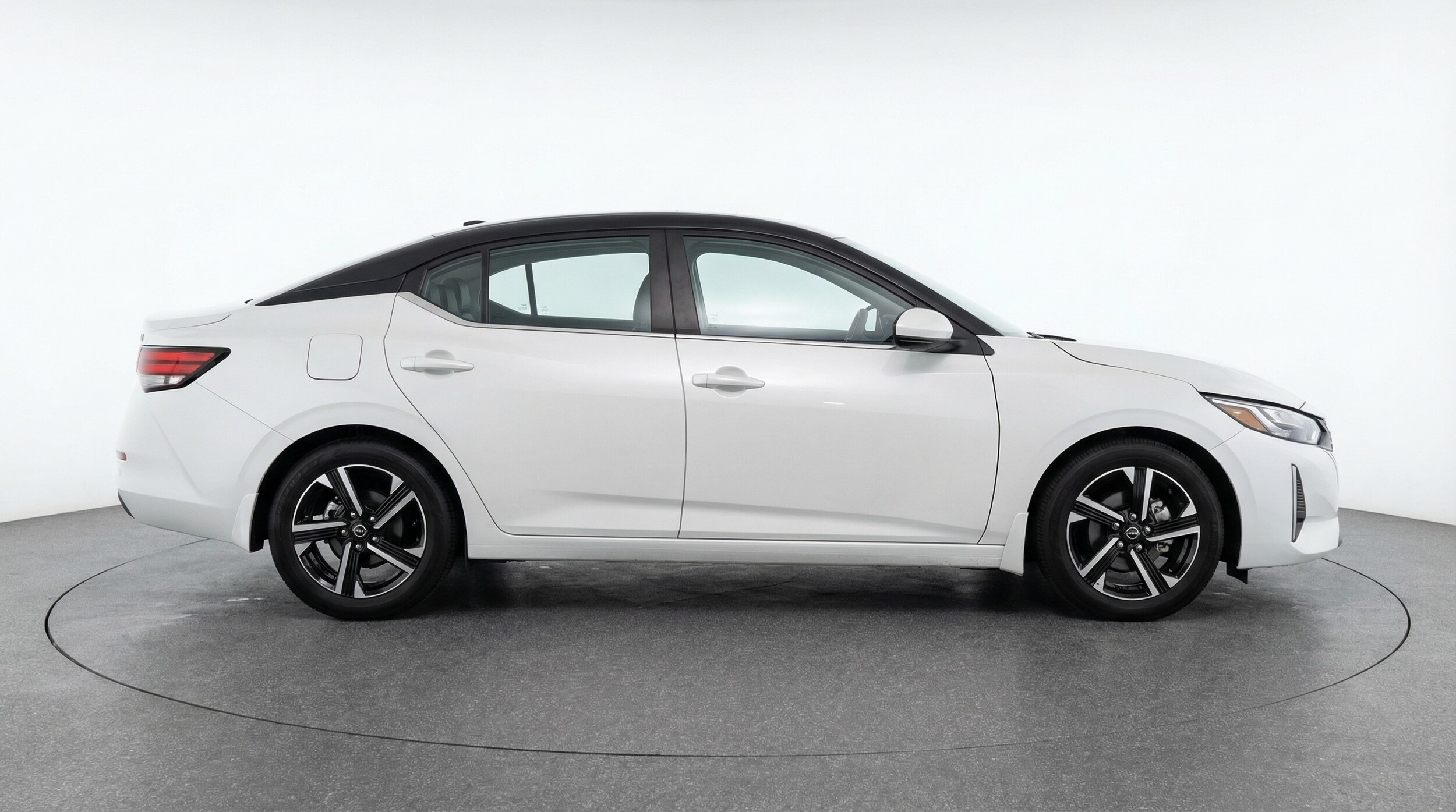 Thumbnail: 2025 Nissan Sentra - 8