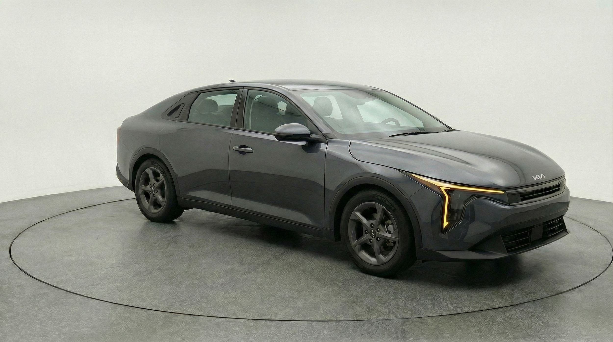 Thumbnail: 2025 Kia K4 - 1