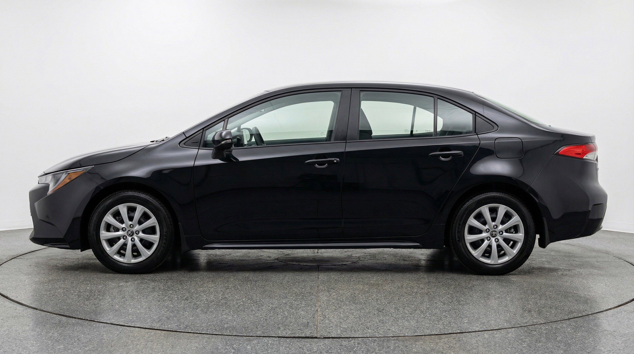Thumbnail: 2025 Toyota Corolla - 5