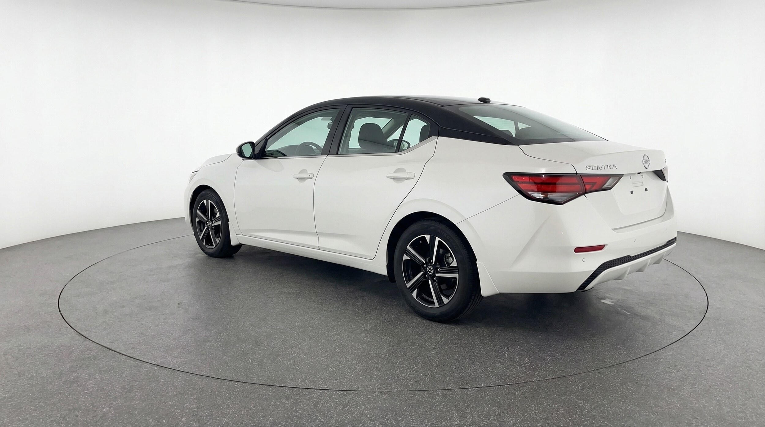 Thumbnail: 2025 Nissan Sentra - 5