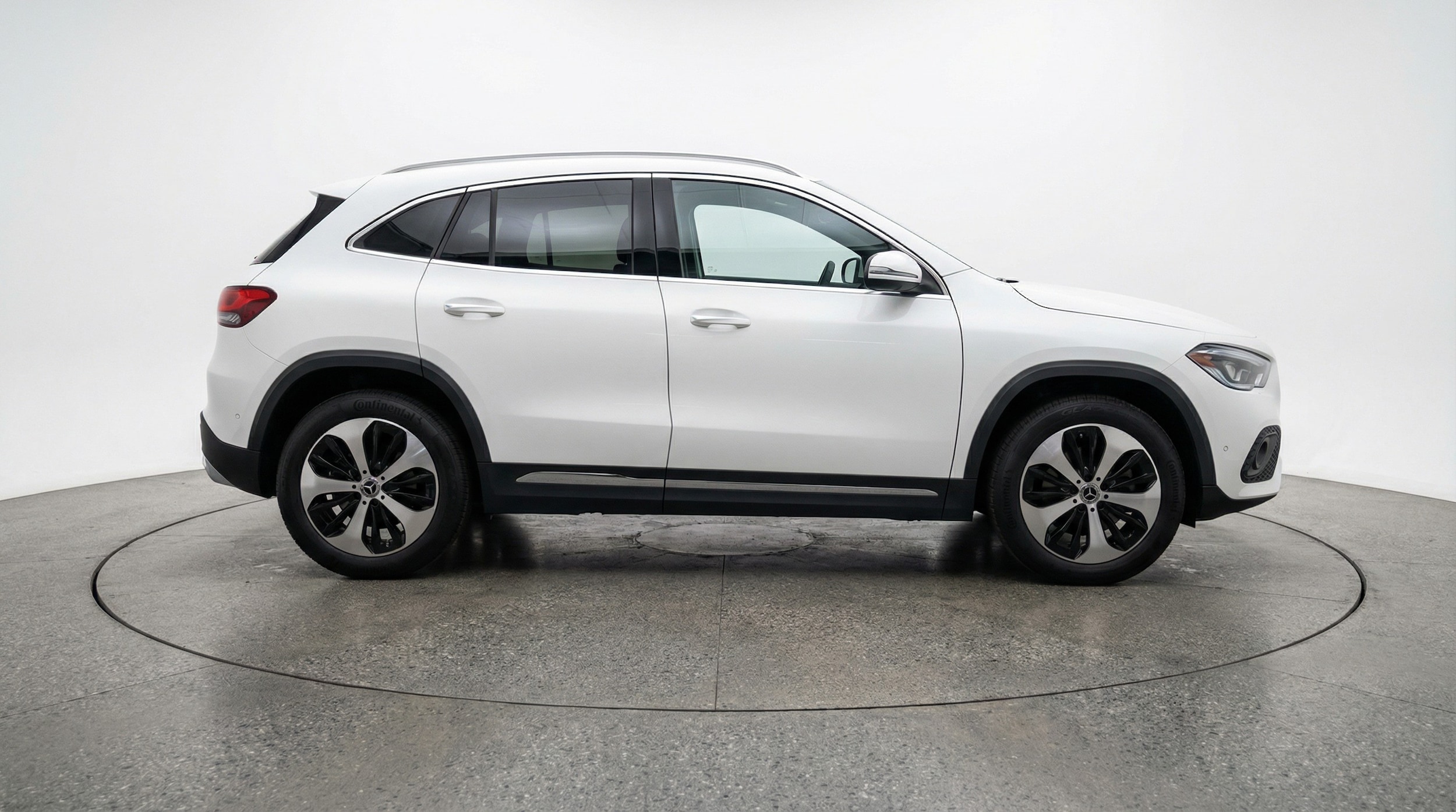 Thumbnail: 2025 Mercedes-Benz GLA - 8