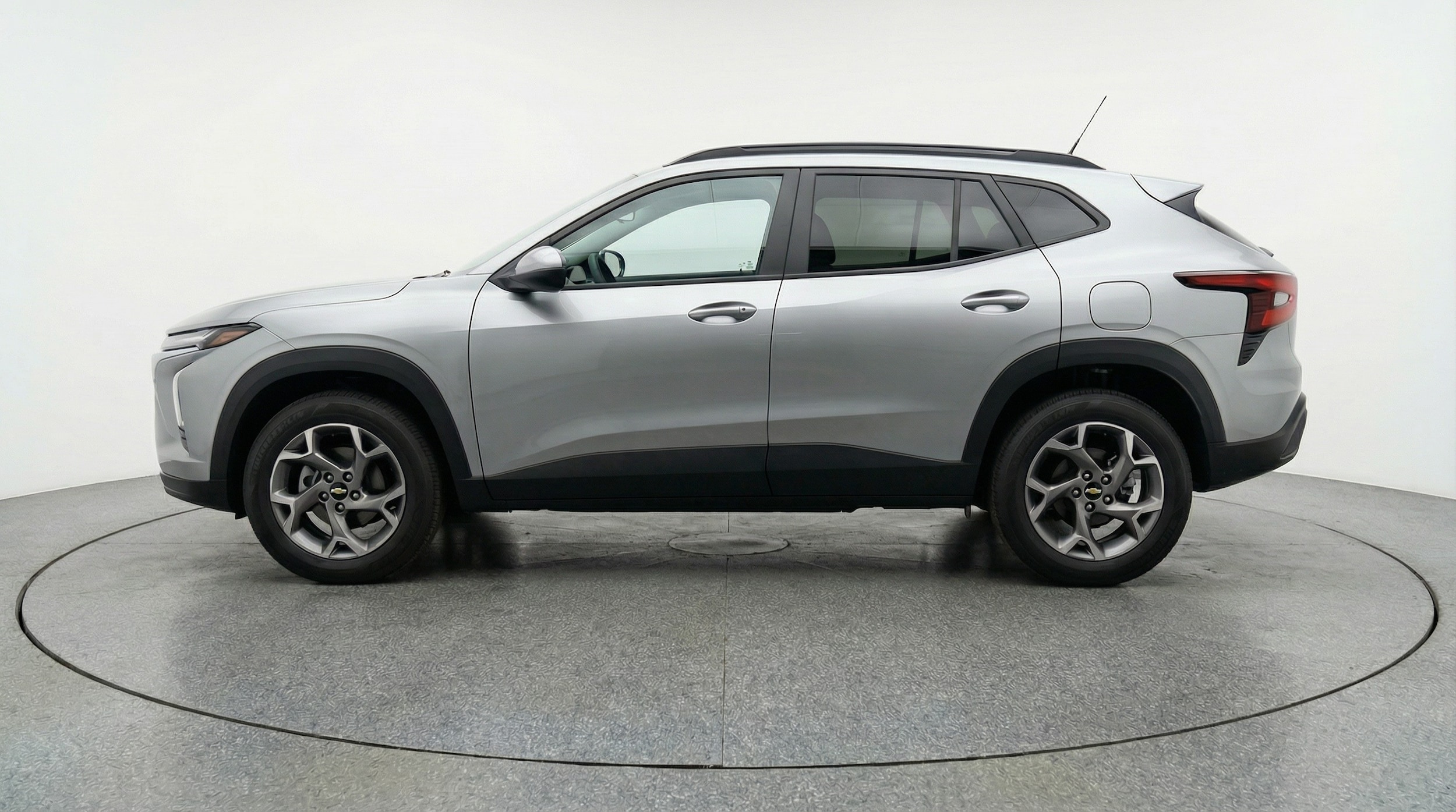 Thumbnail: 2025 Chevrolet Trax - 4