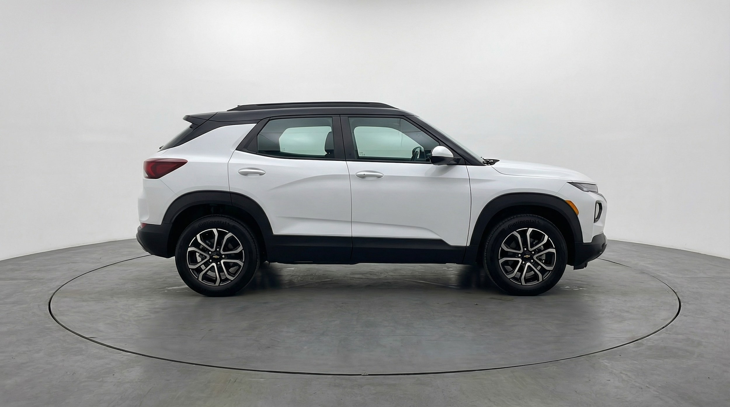 Thumbnail: 2025 Chevrolet TrailBlazer - 8